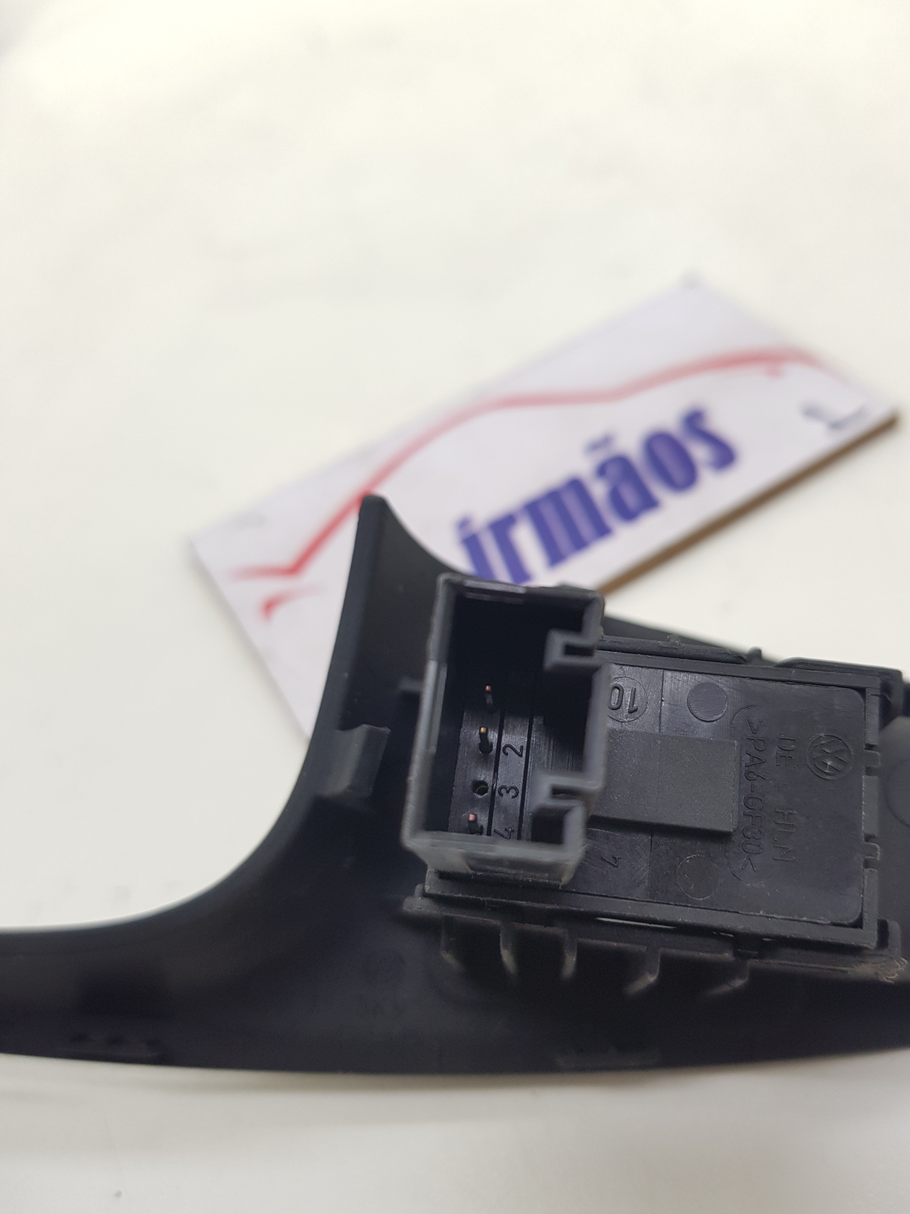 Comando Vidro Traseiro Direito Vw Jetta Tsi 2.0 2012 / 2013