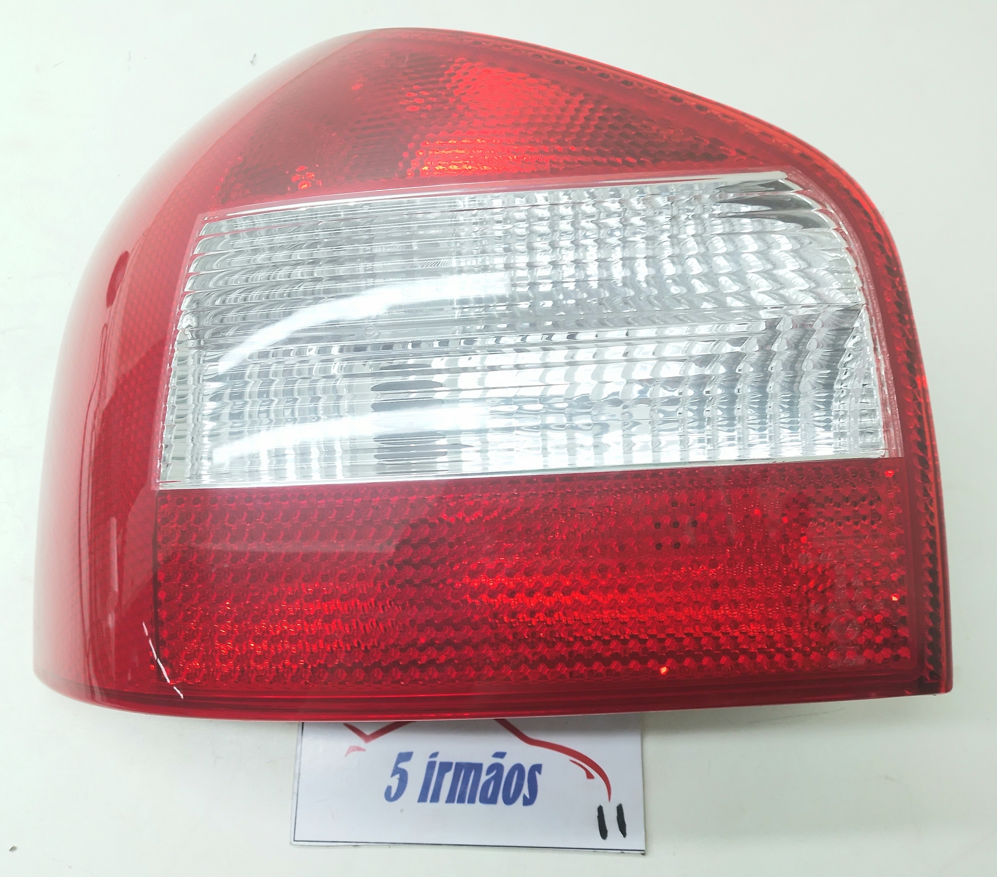 Lanterna Esquerda Audi A3 1.8 2005 / 2006 Nº084411951 Direito