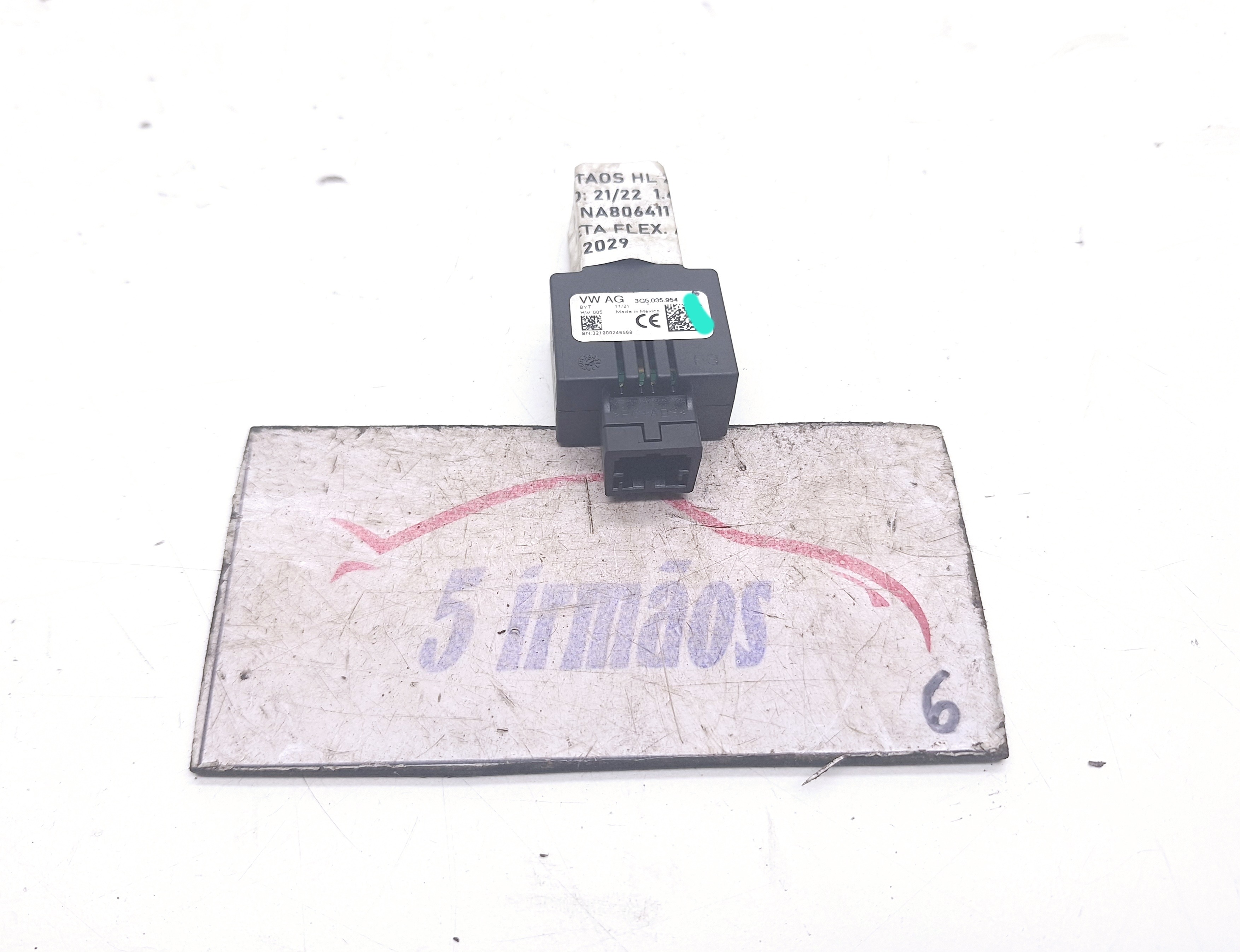 Entrada Usb Auxiliar Vw Taos Tsi 1.4 2022 No3g5035954