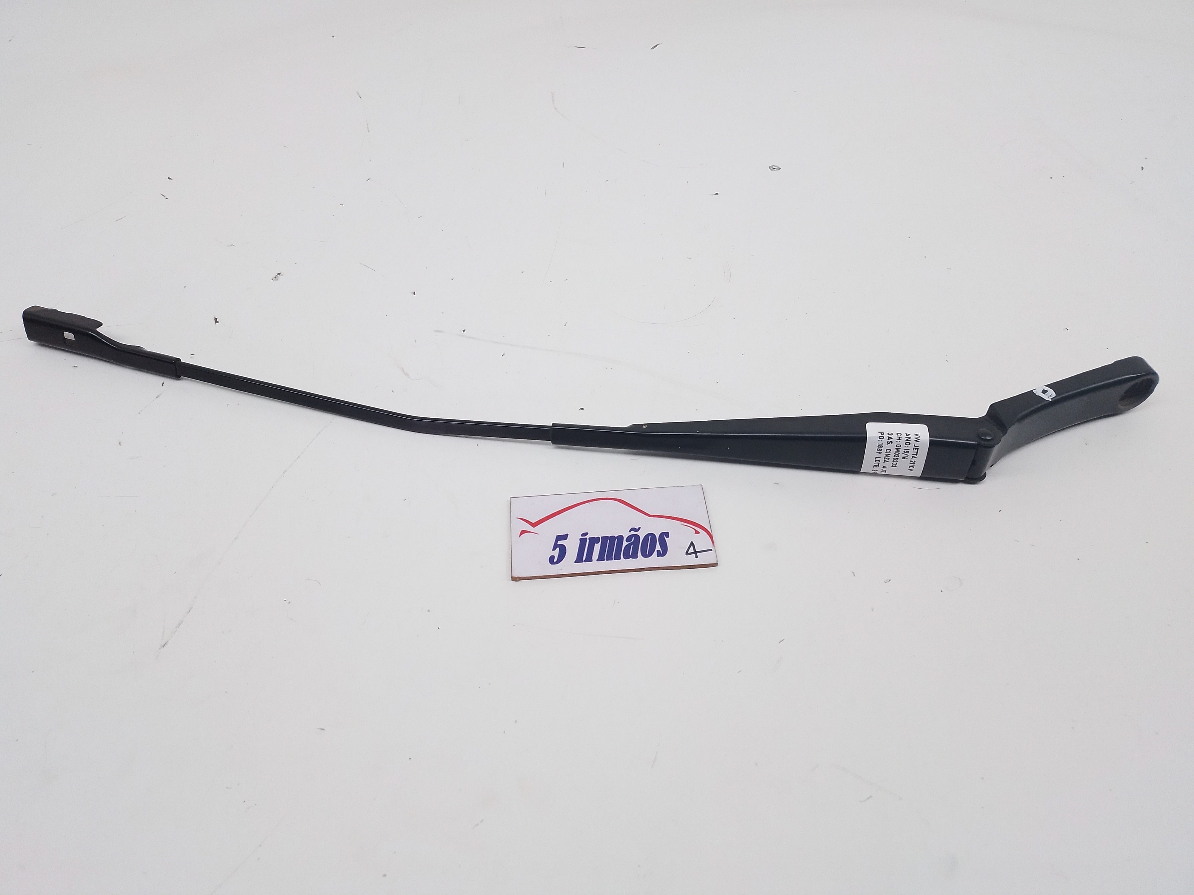 Braço Direito Limpador Parabrisa Vw Jetta Tsi 2.0 2015 2016  Direito