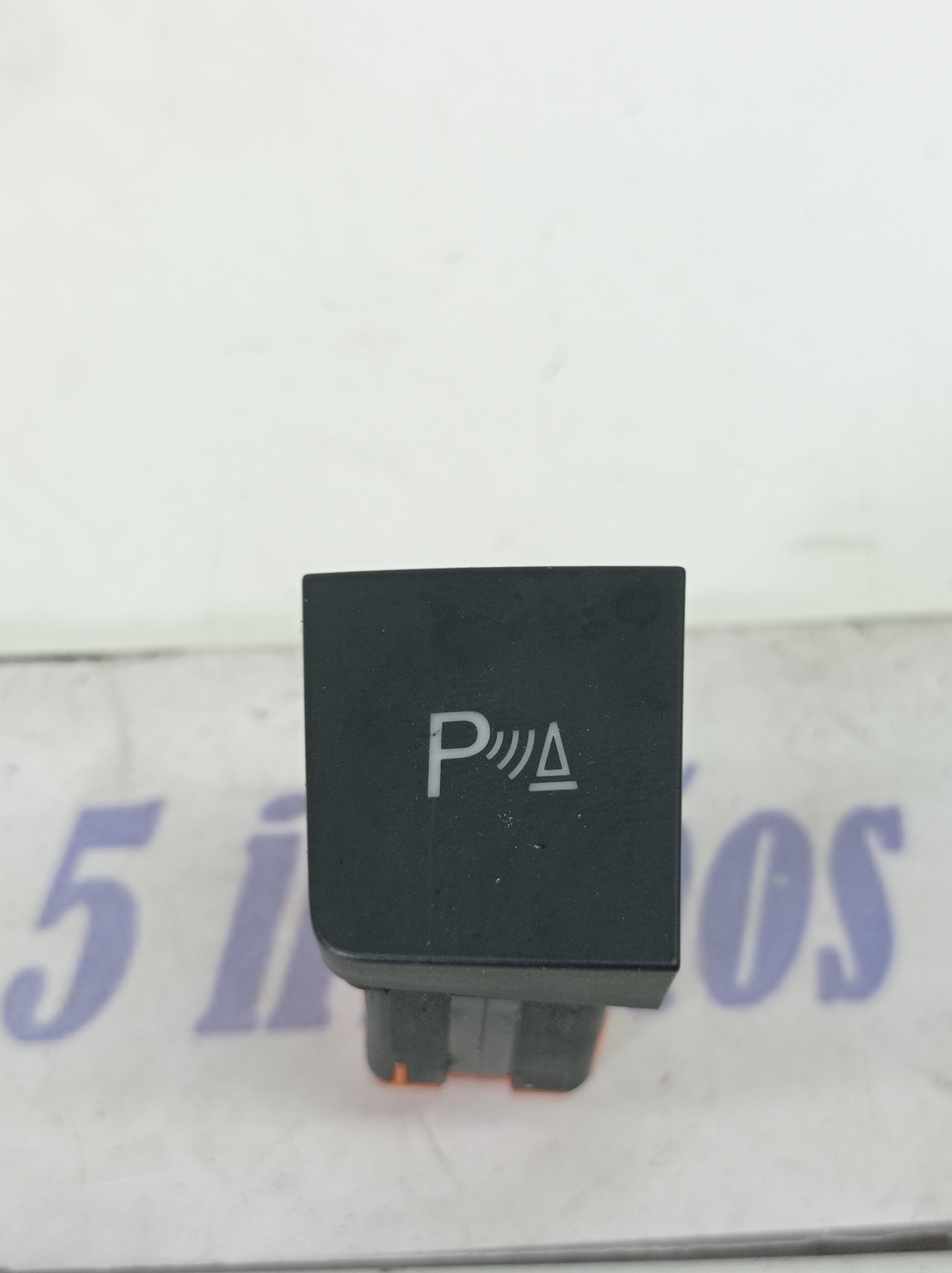 Botão Comando Assistencia Estacionamento Vw Passat Fsi 2008