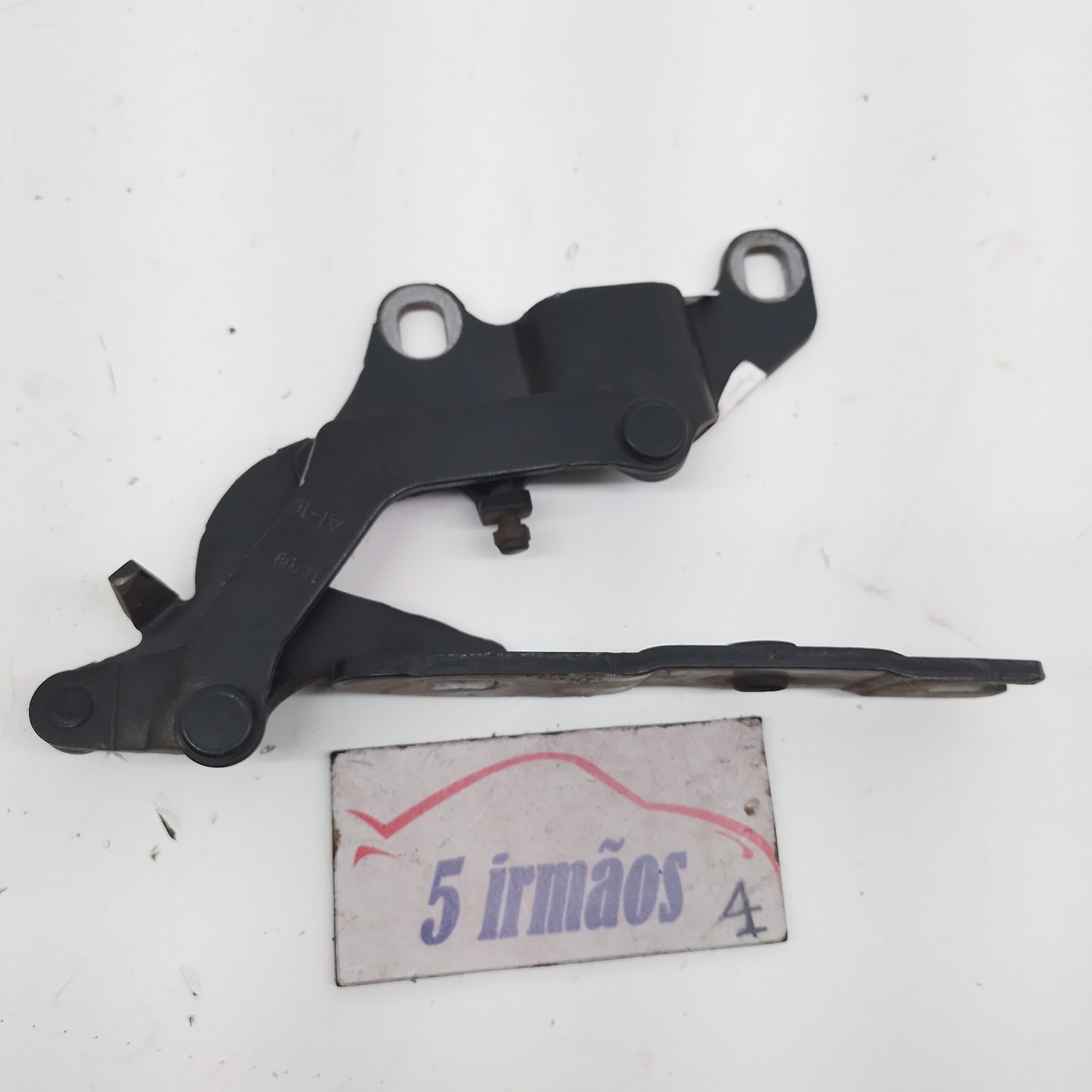 Dobradiça Braço Direito Capô Bmw 120i 2.0 Asp 2009 / 2010