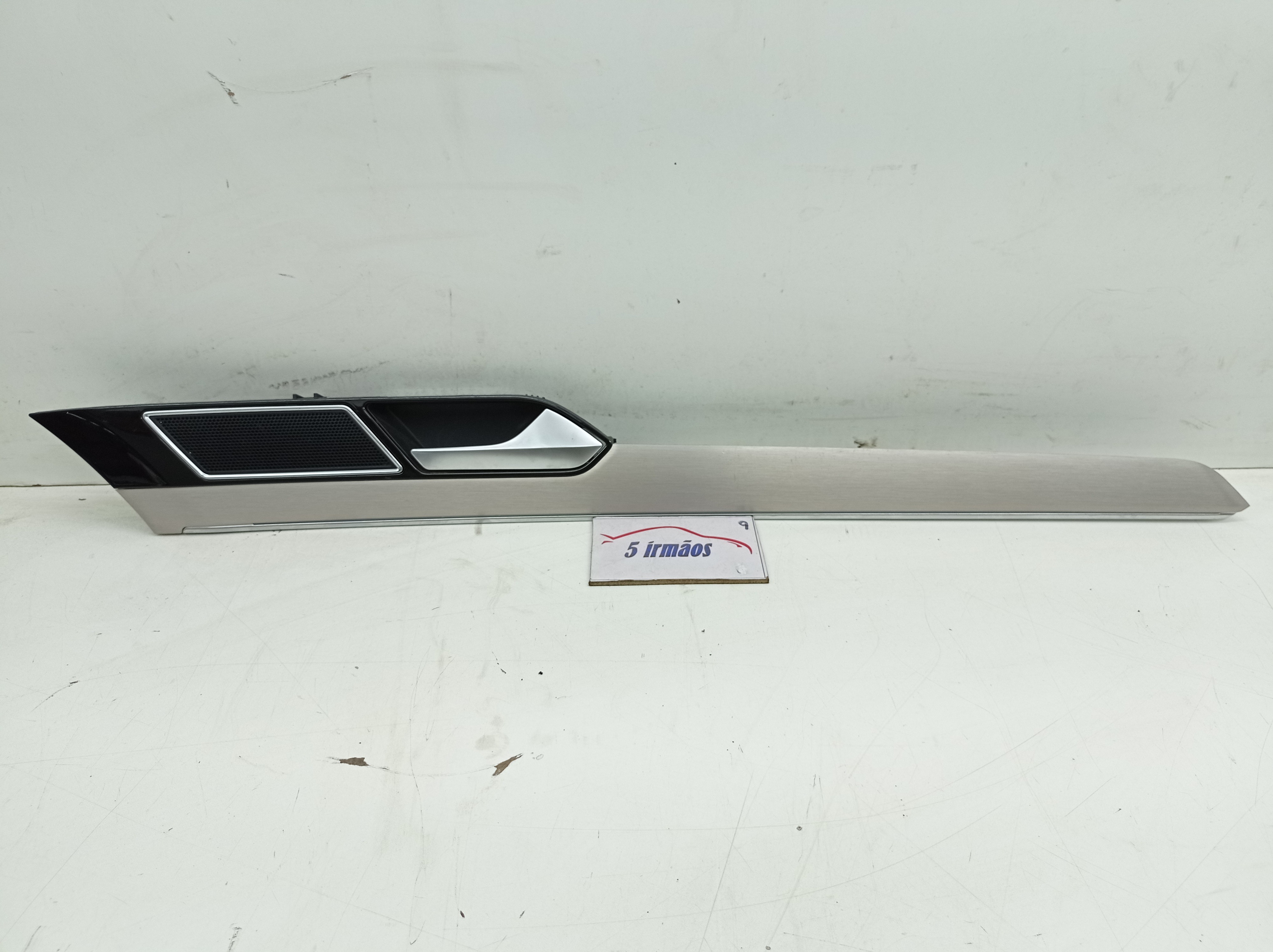 Maçaneta Interna Dianteira Direita Vw Passat Tsi 2.0 2018