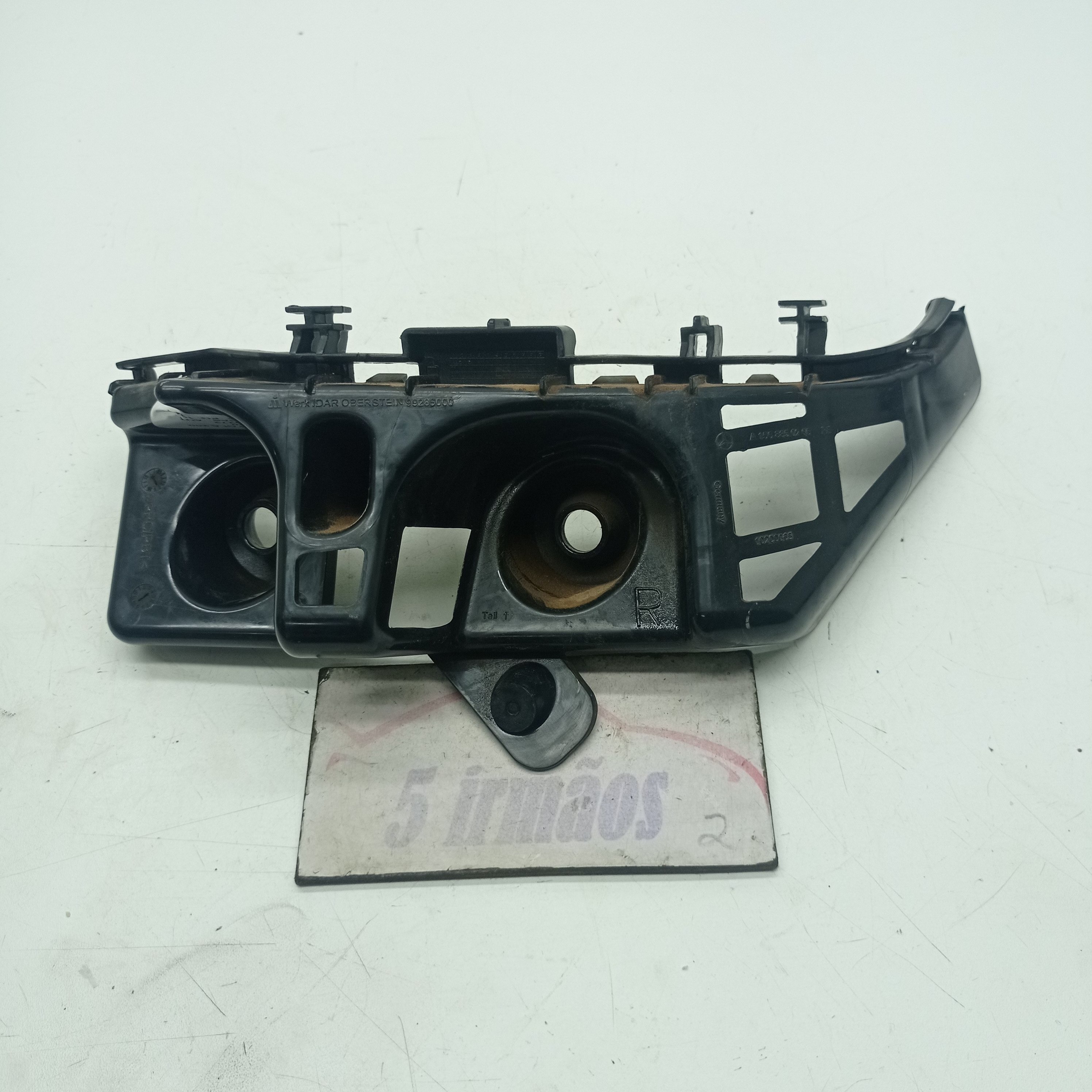 Guia Direita Parachoque Traseiro Mercedes Gla 200 1.6 2020