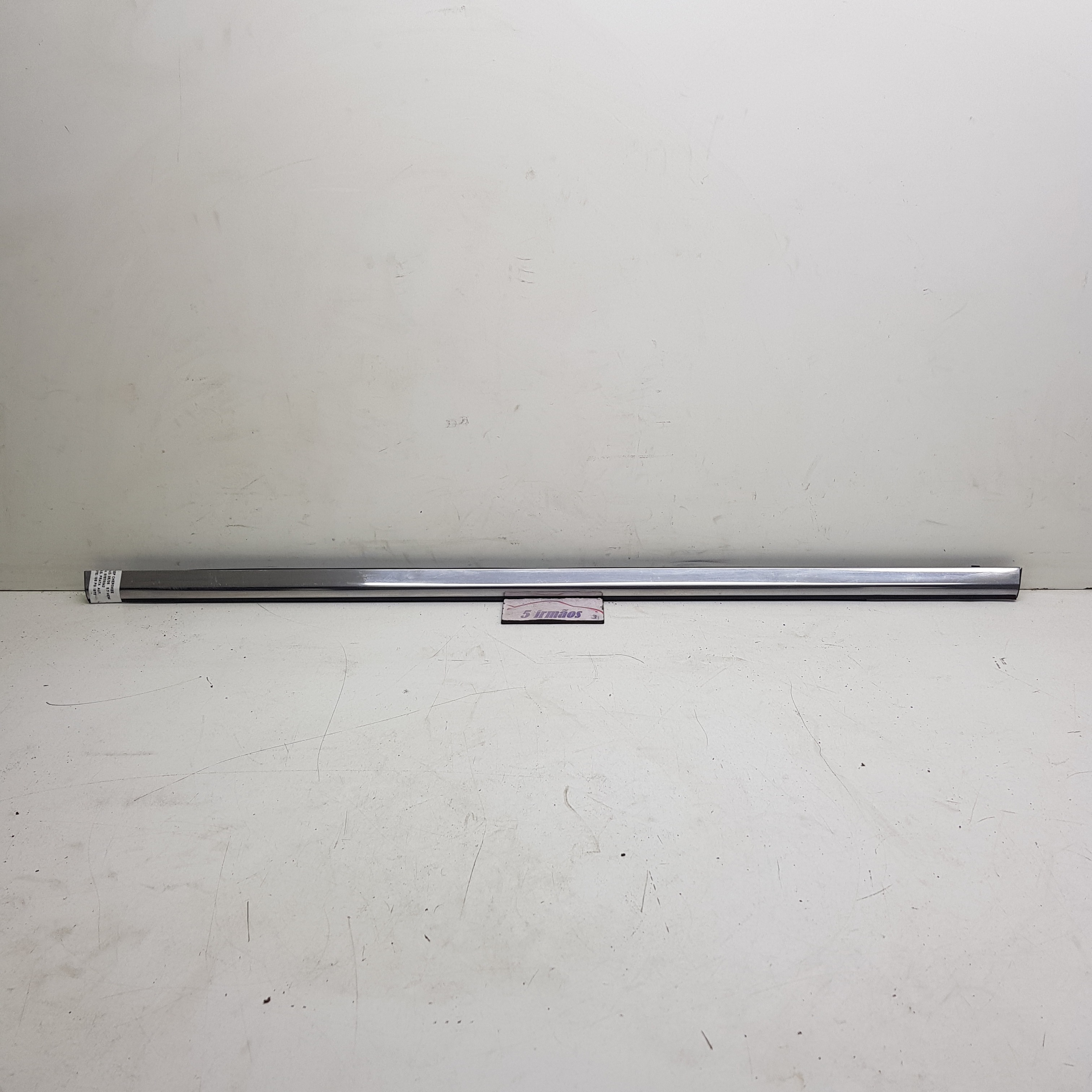 Pestana Porta Traseira Direita Jeep Cherokee 5.7 V8 2005  Cromado