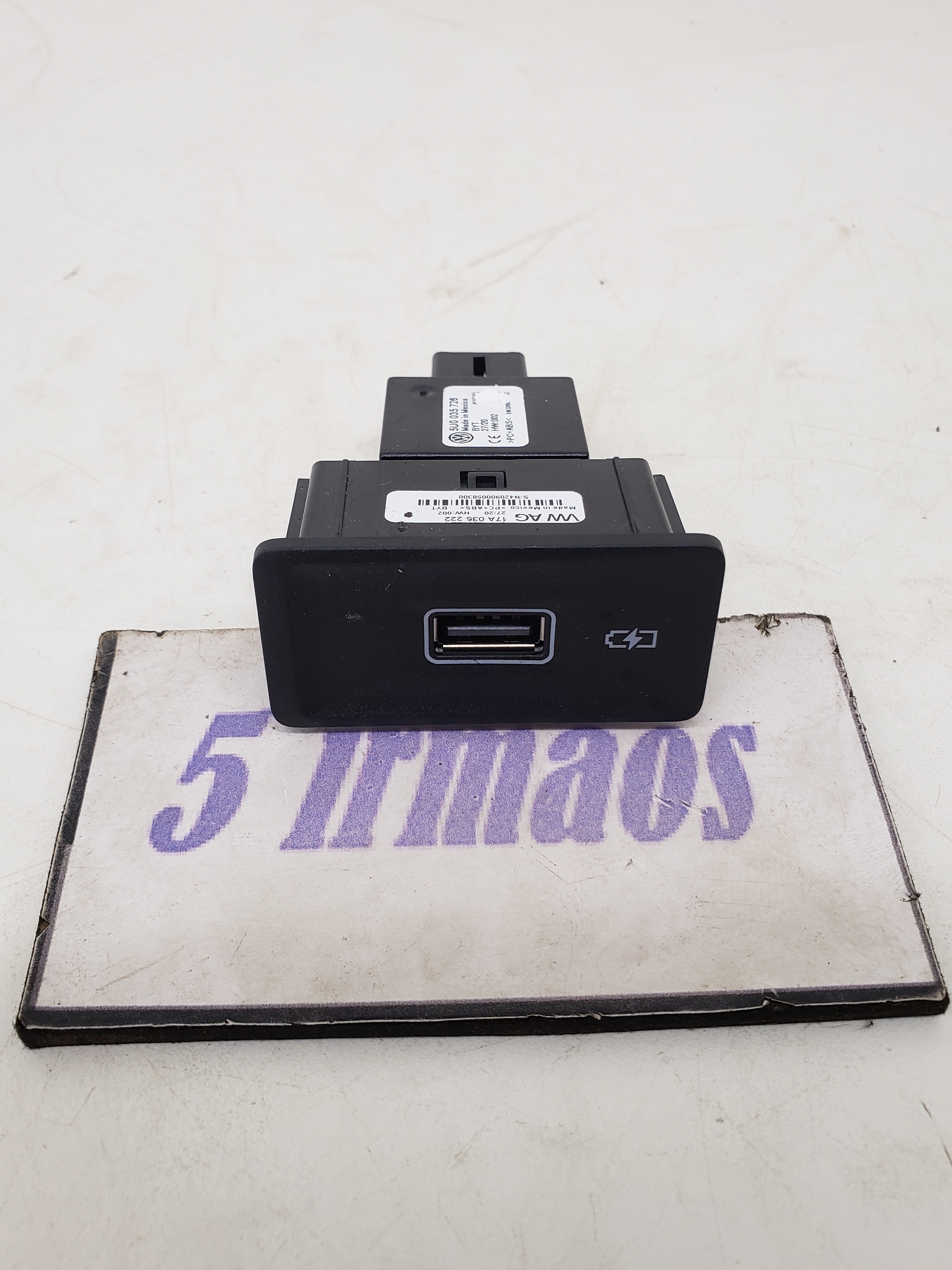 Entrada Usb Vw Jetta 250 Tsi 1.4 2019 / 2020 N17a035222