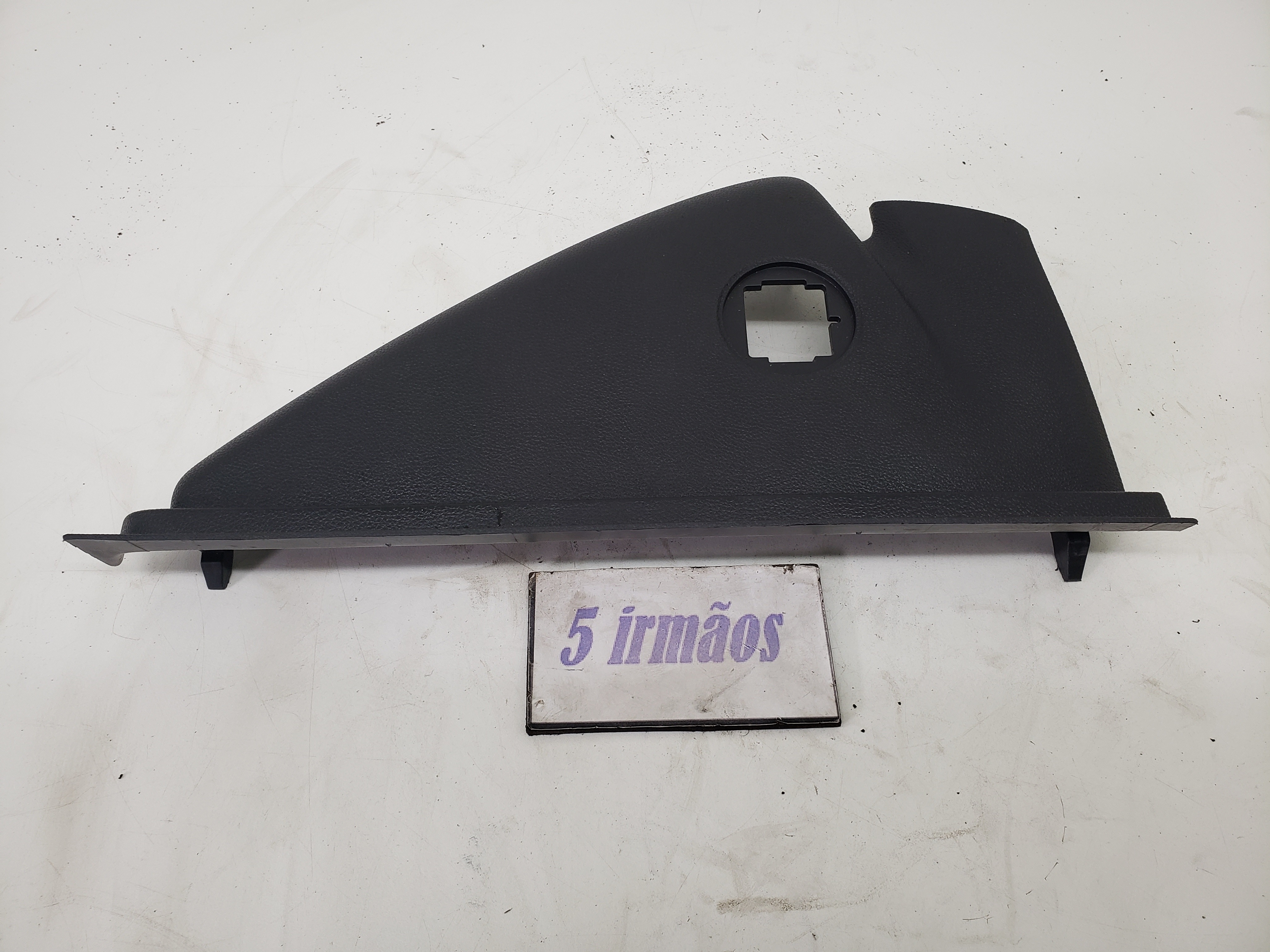 Acabamento Direito Painel Gm Ônix 1.0 2020 / 2021 N26309540