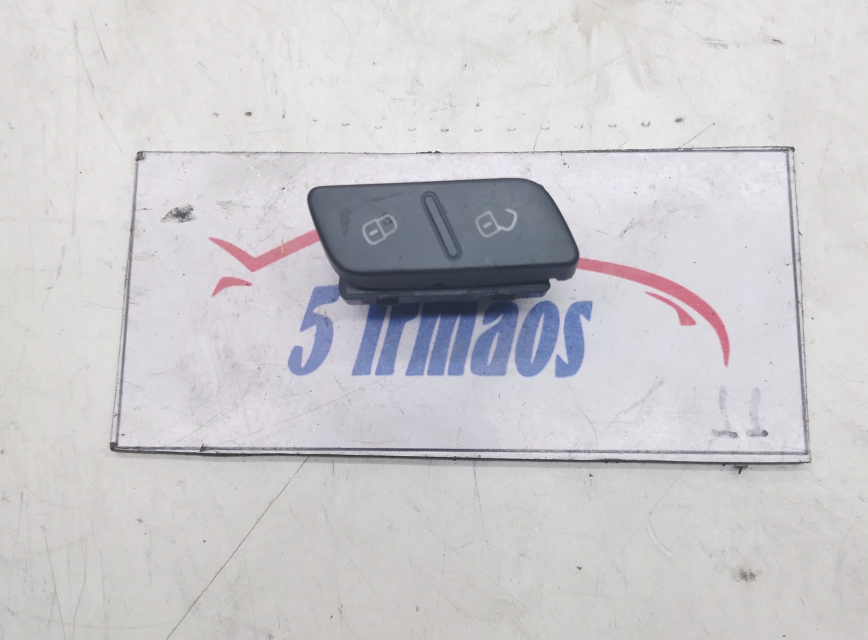 Botão Trava Destrava Porta Volkswagen Fusca 2.0 2014