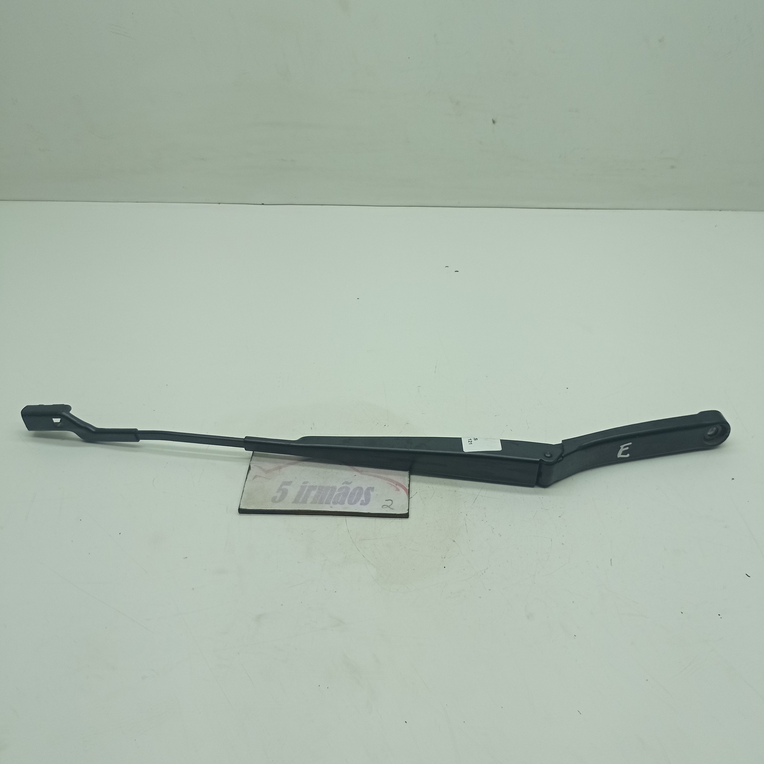 Braço Esquerdo Limpador Parabrisa Vw Passat Tsi 2.0 2018