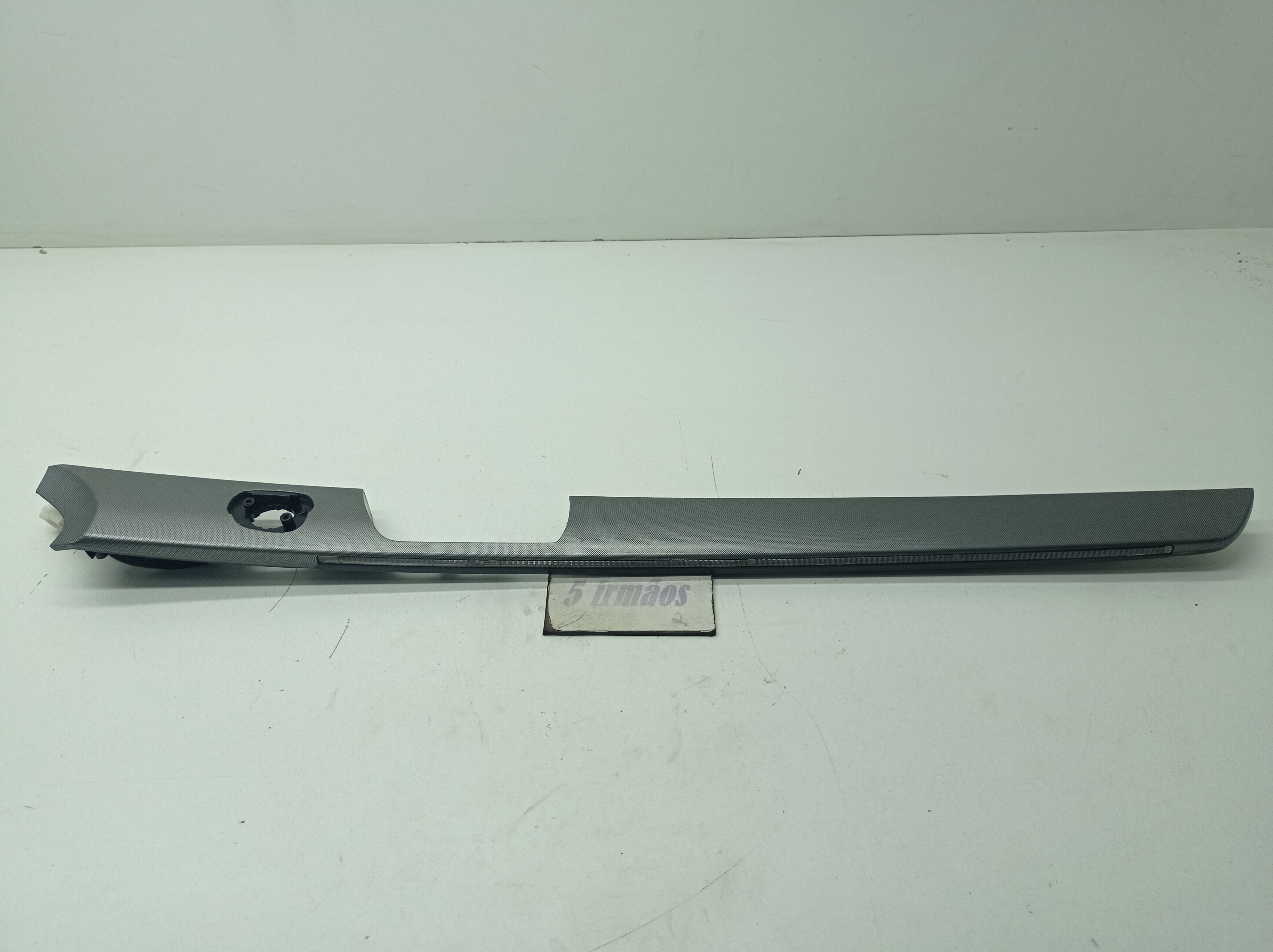 Acabamento Porta Dianteira Direita Kia Sorento 3.5 2013 2014