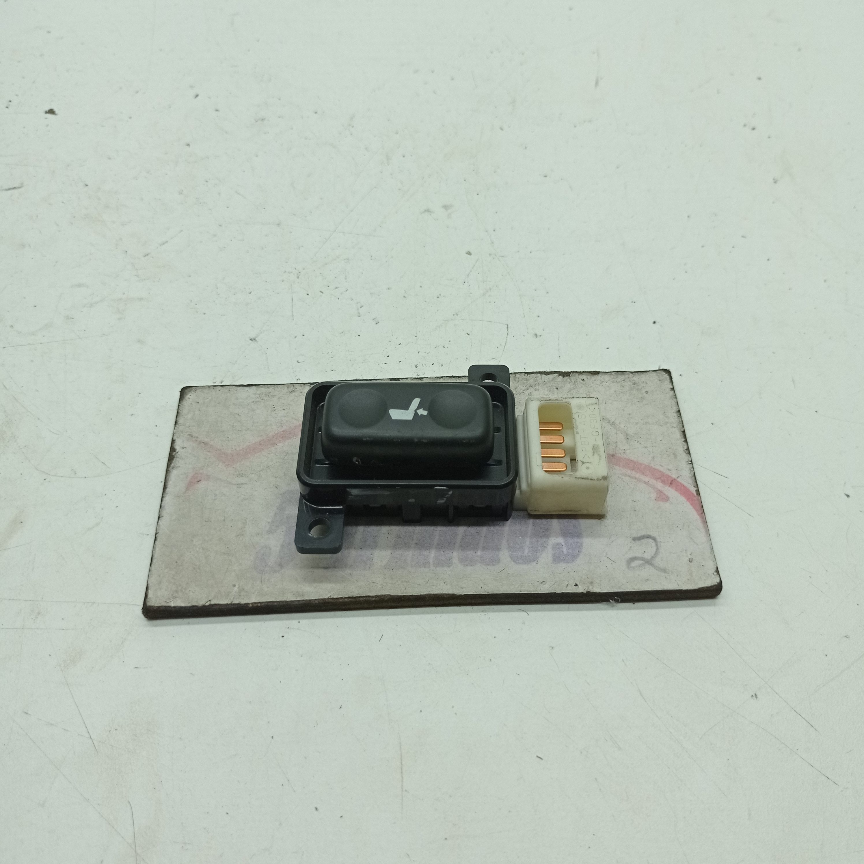 Comando Ajuste Banco Dianteiro Esquerdo Camry 3.5 2009