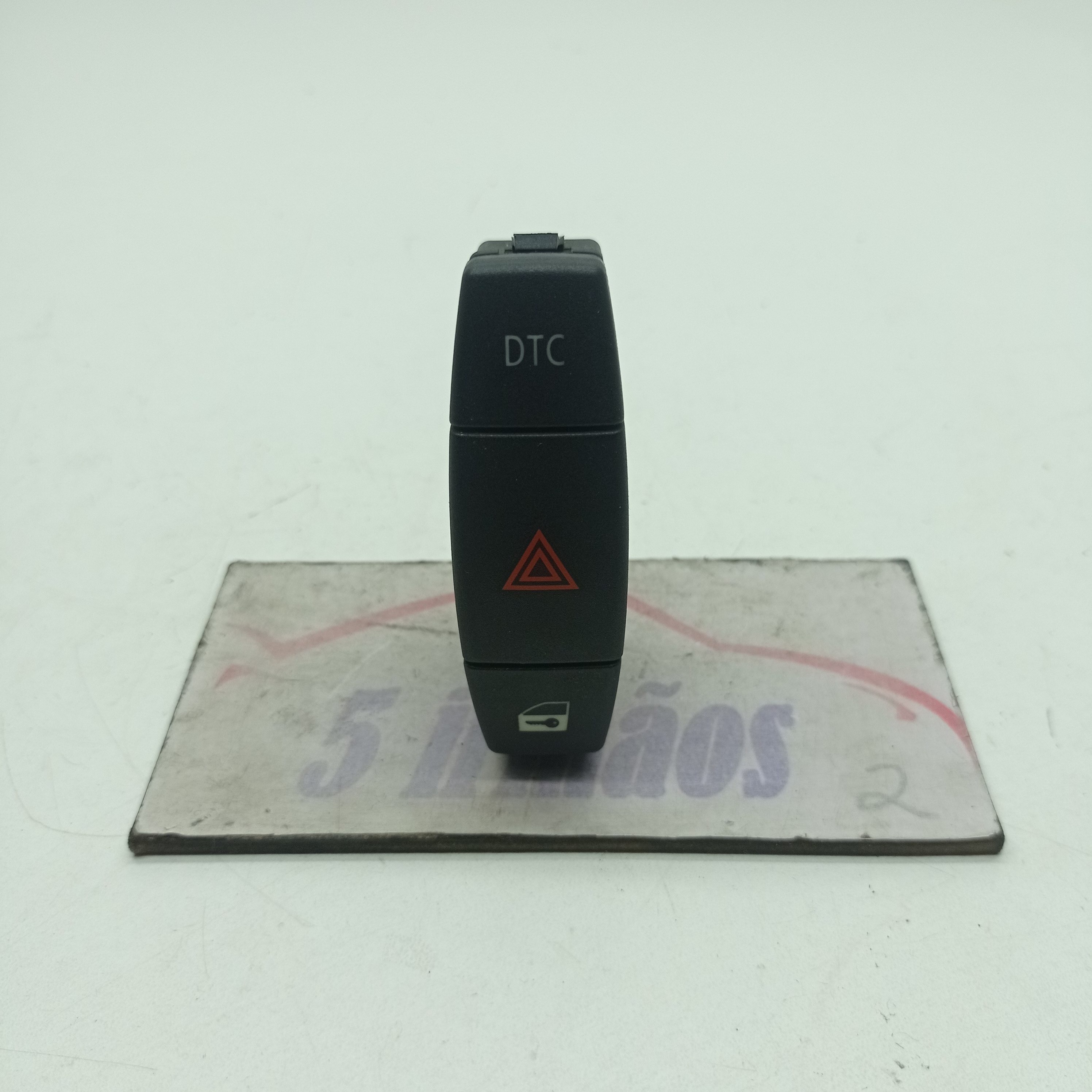 Botão Comando Pisca Alerta Bmw 120i 2.0 Asp 2009 / 2010  Preto