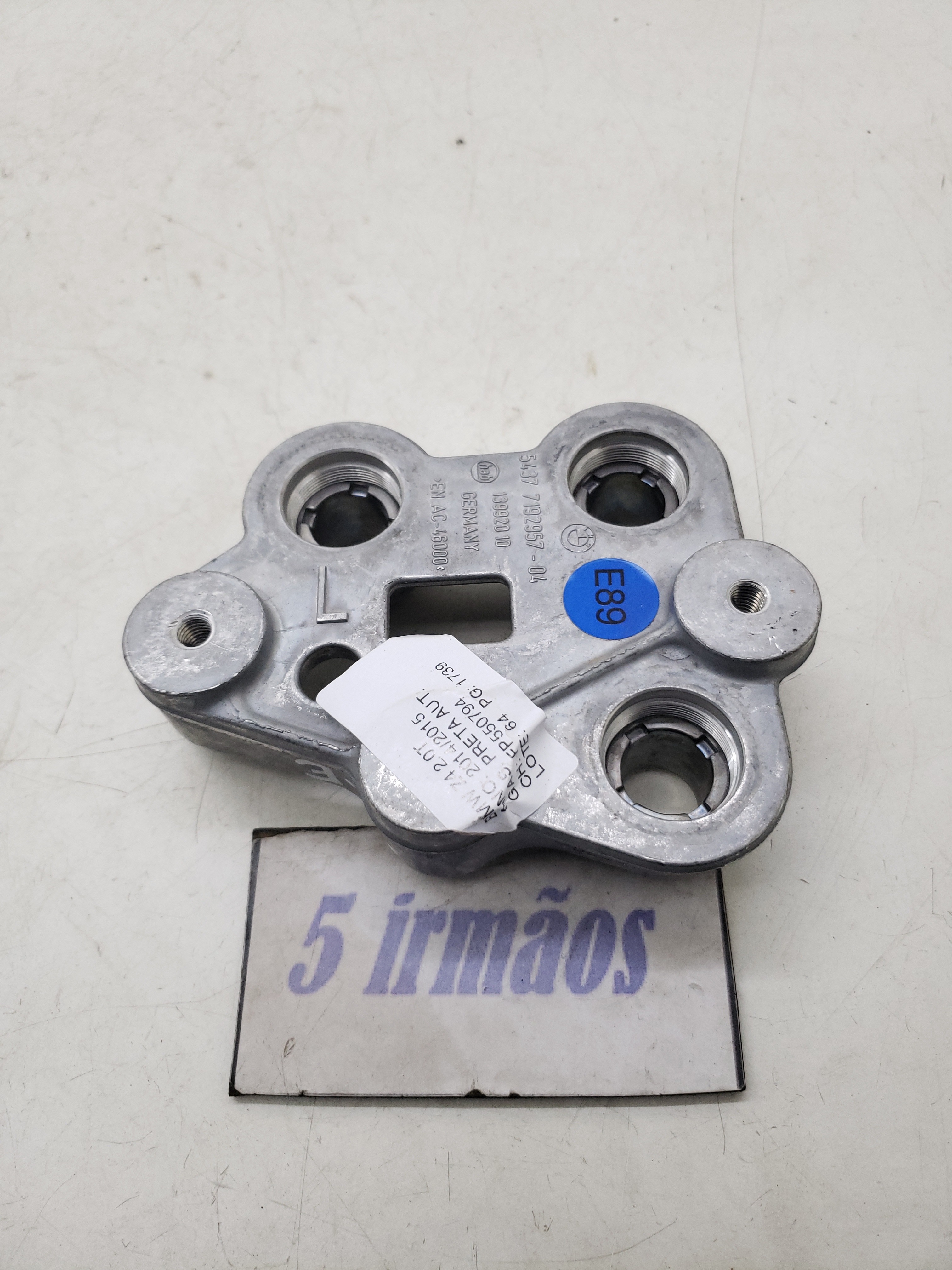 Suporte Traseiro Esquerdo Teto Conversível Bmw Z4 2.0 2014
