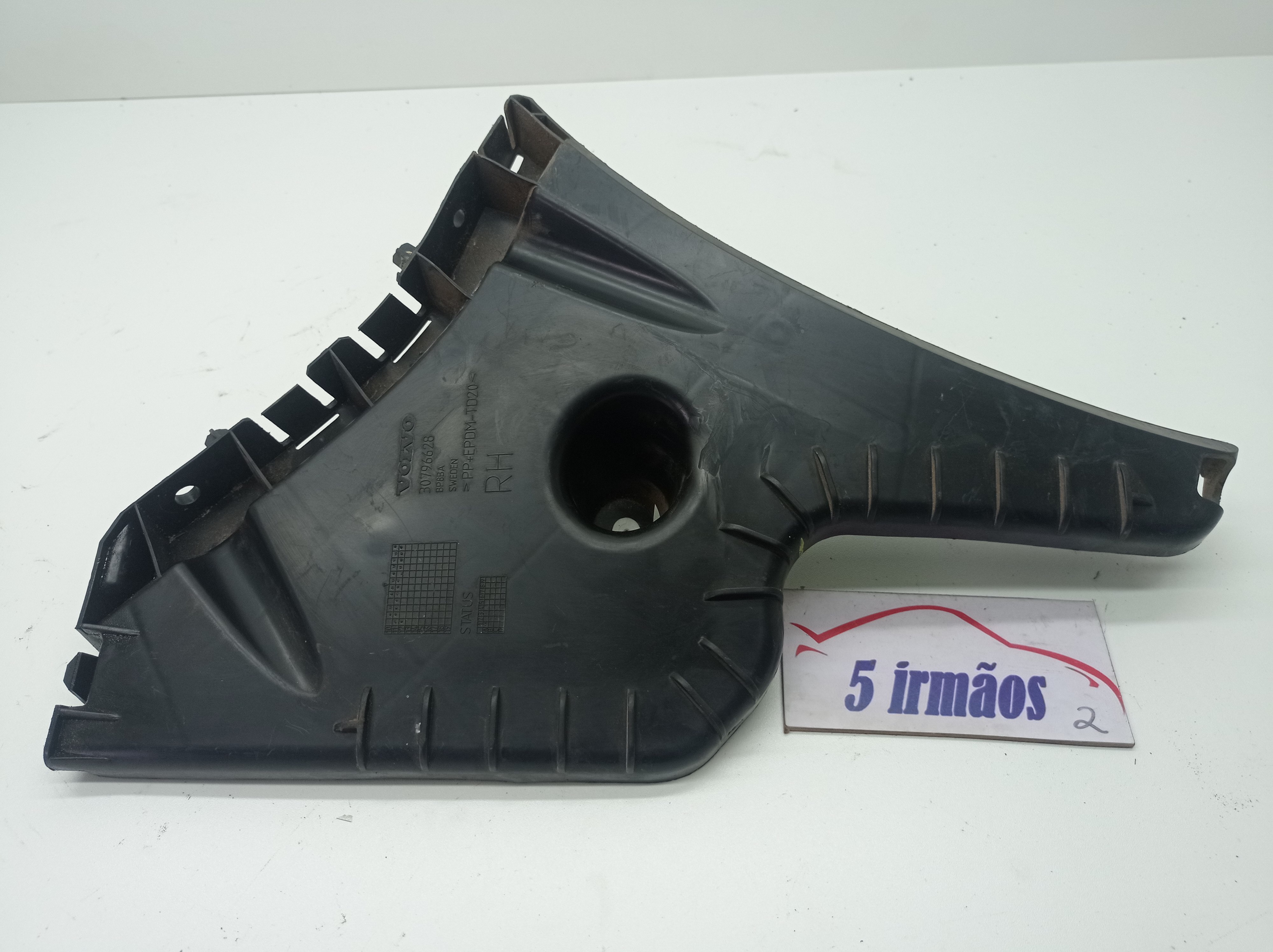 Guia Direita Parachoque Traseiro Volvo S60 1.6 2012 / 2013