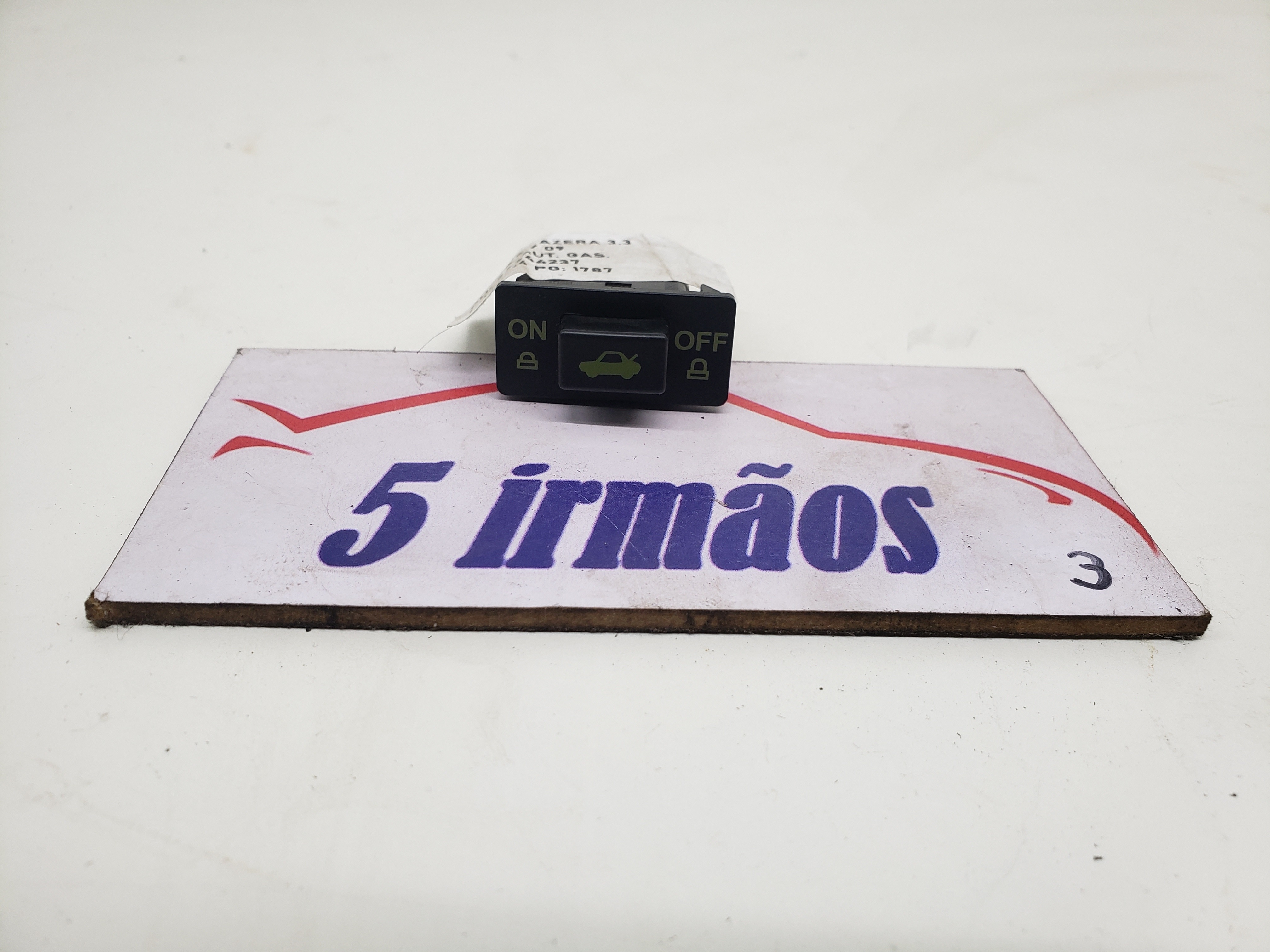 Botão Trava / Destrava Tampa Traseira Hyundai Azera 3.3 2009