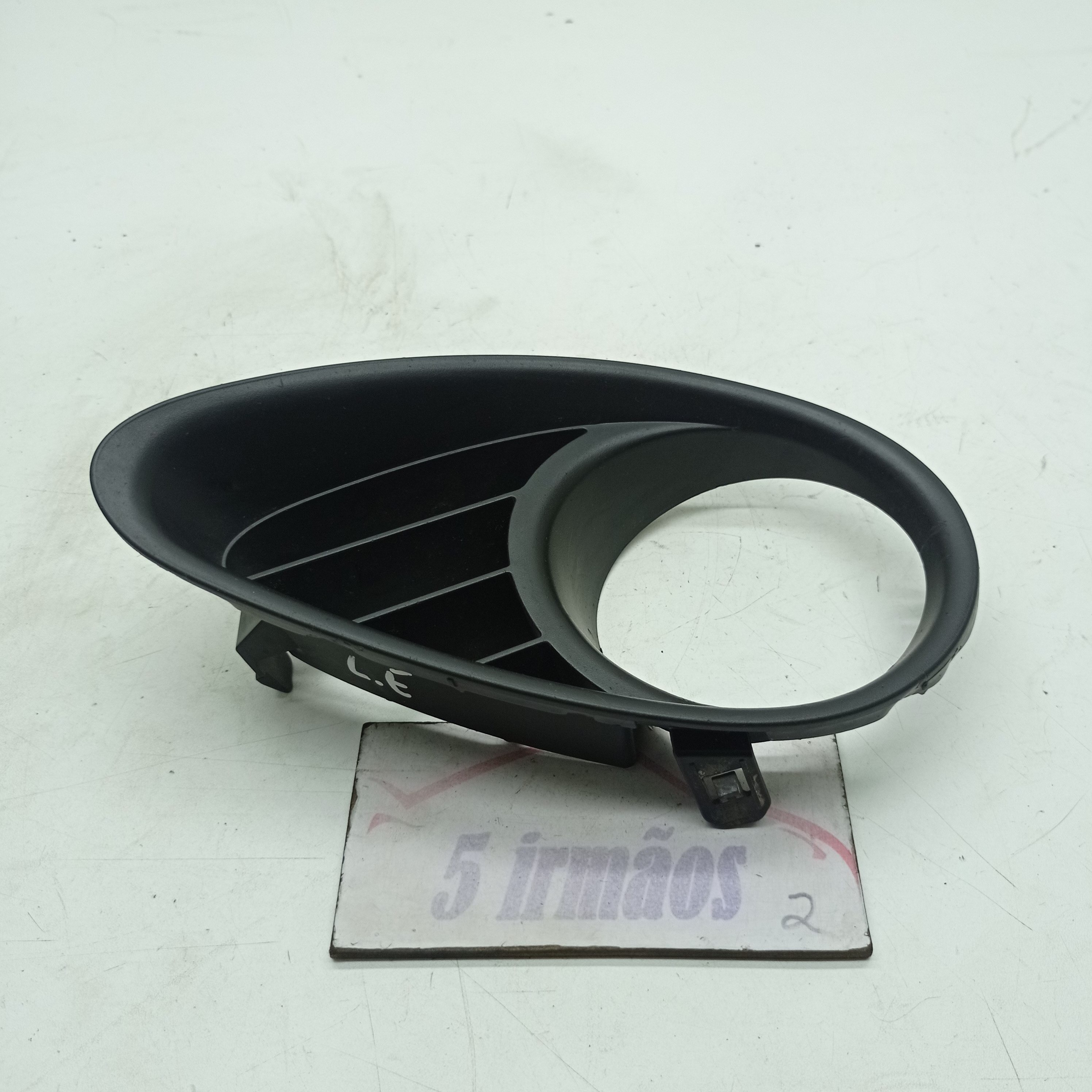 Acabamento Farol Milha Esquerdo Infiniti Fx35 3.5 V6 2009 Esquerdo