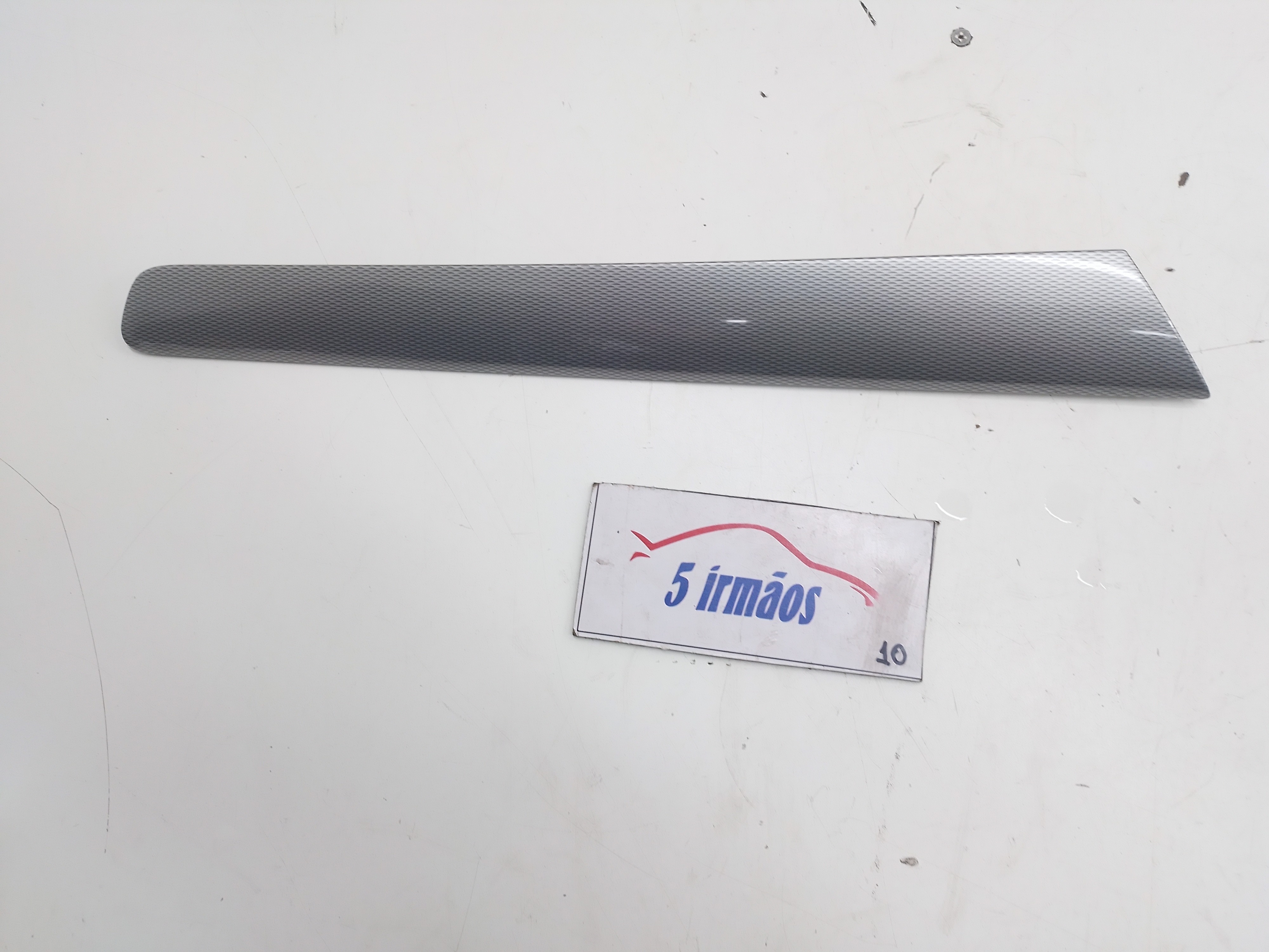 Acabamento Porta Dianteira Direita Vw Jetta Tsi 1.4 2016