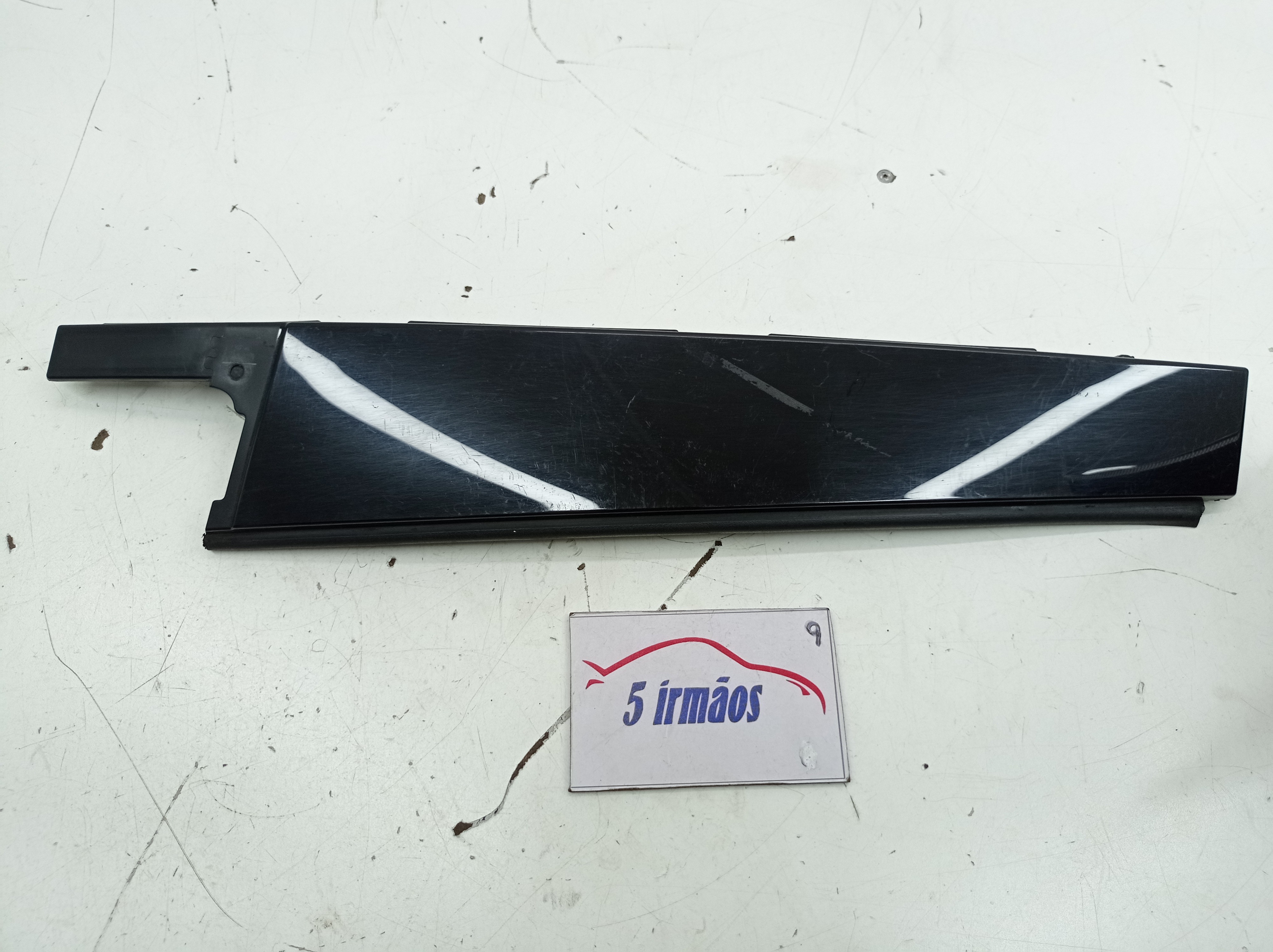 Acabamento Porta Dianteira Direita Vw Passat 2.0 2018