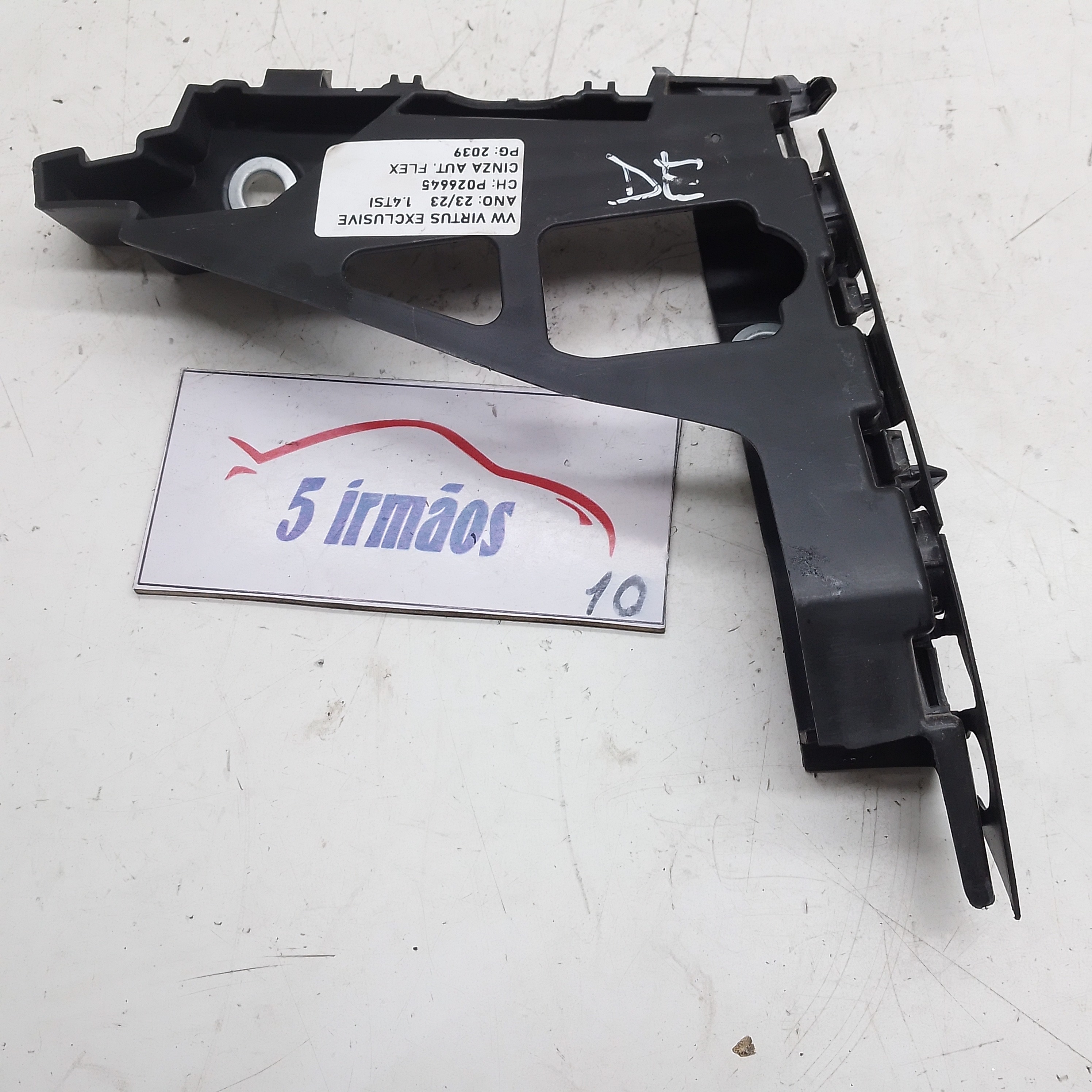 Guia Parachoque Dianteiro Esquerdo Vw Virtus 1.4 2022 / 2023