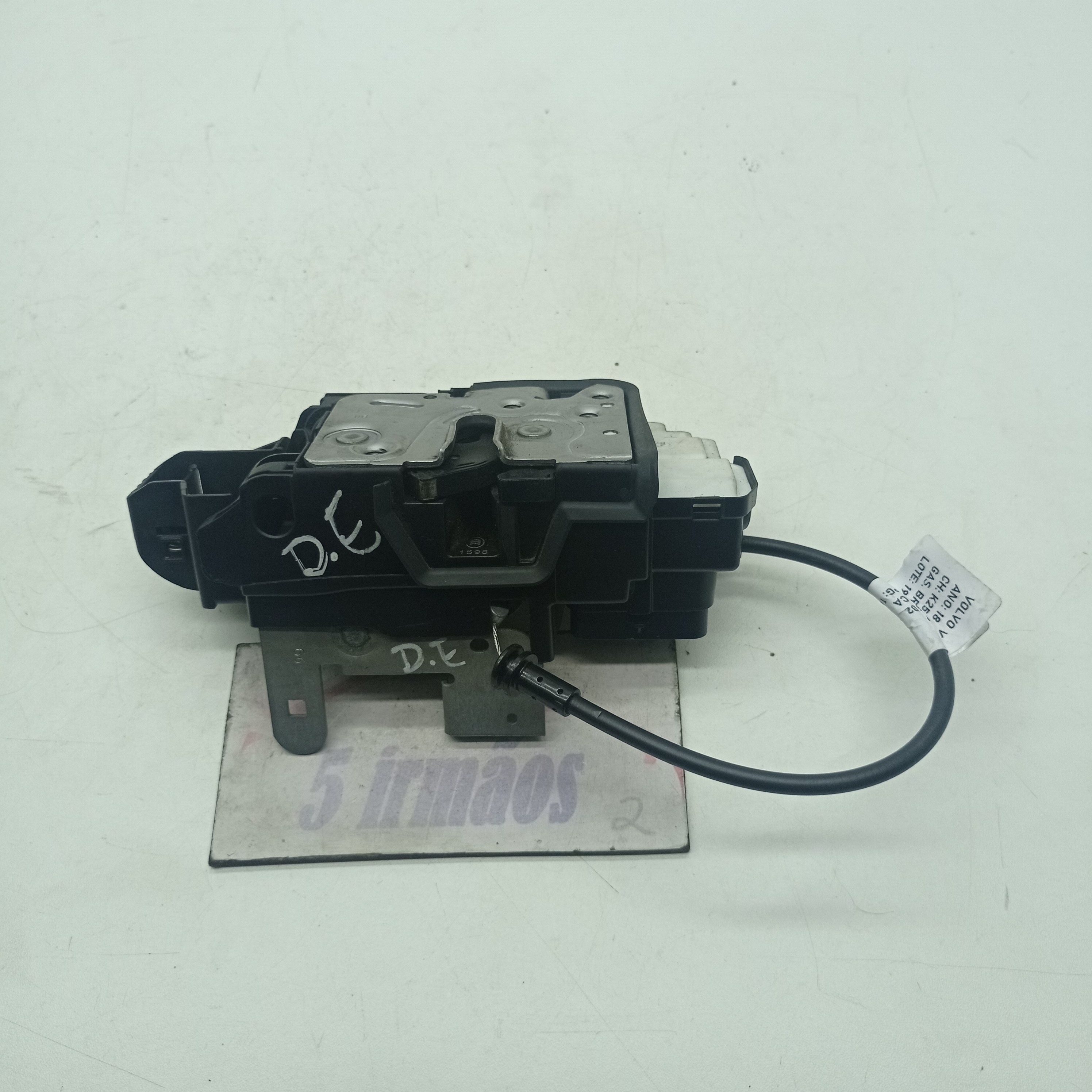 Fechadura Porta Dianteira Esquerda Volvo V40 T4 2.0 2019