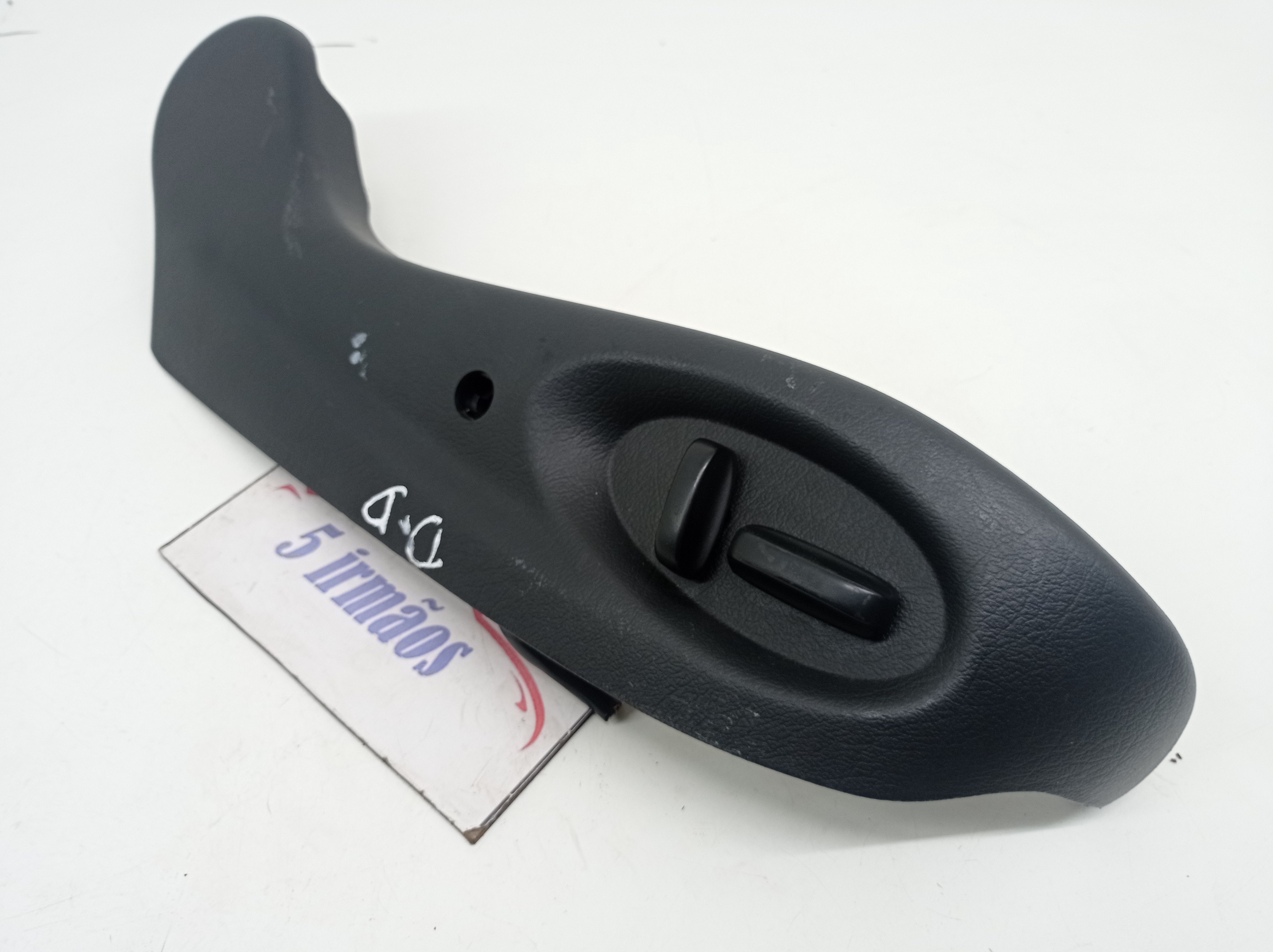 Botão Ajuste Banco Dianteiro Direito Gm Omega Cd 3.6 V6 2005