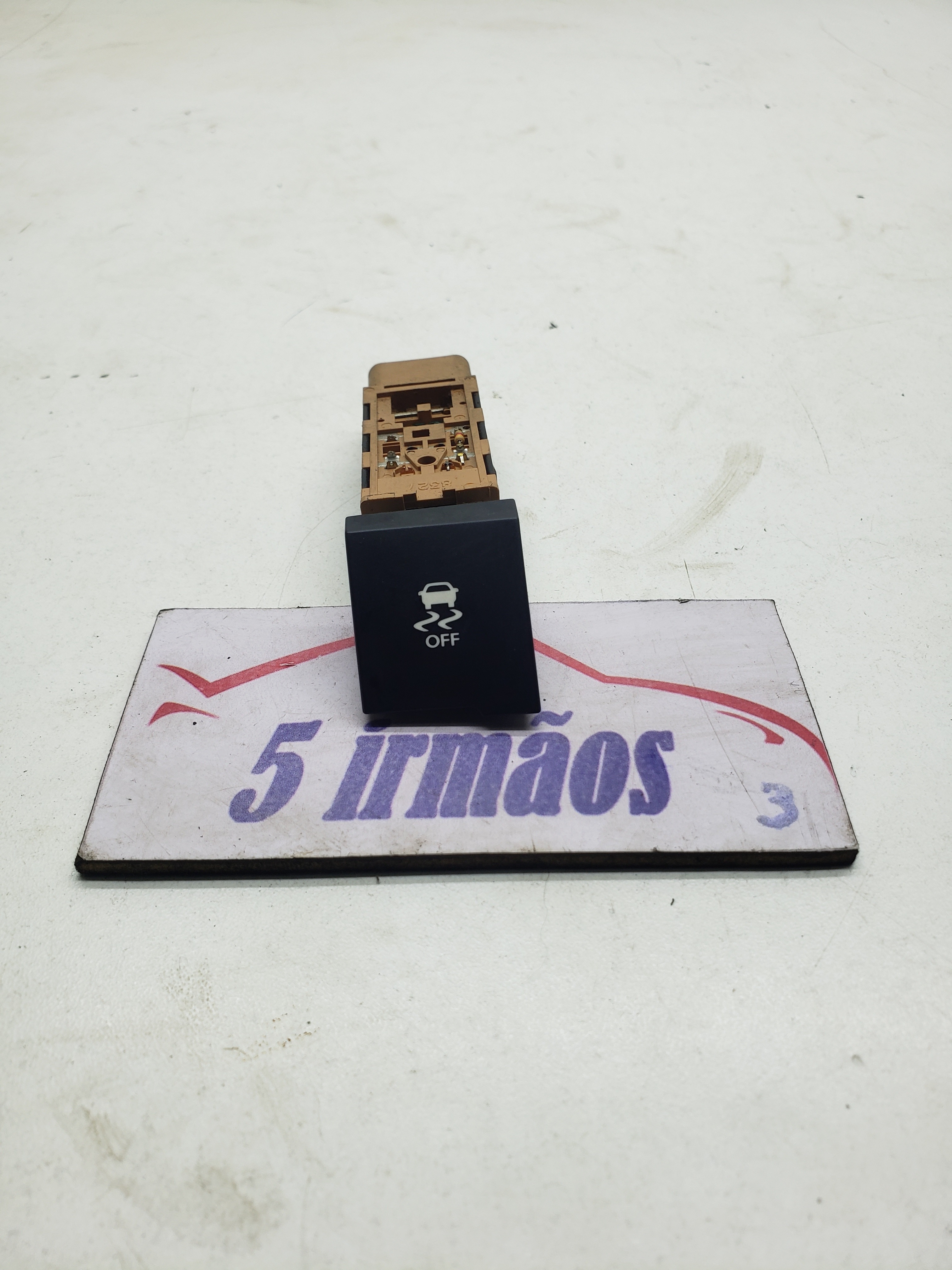 Botão Controle Tração Kia Sorento 3.5 V6 2011 / 2012