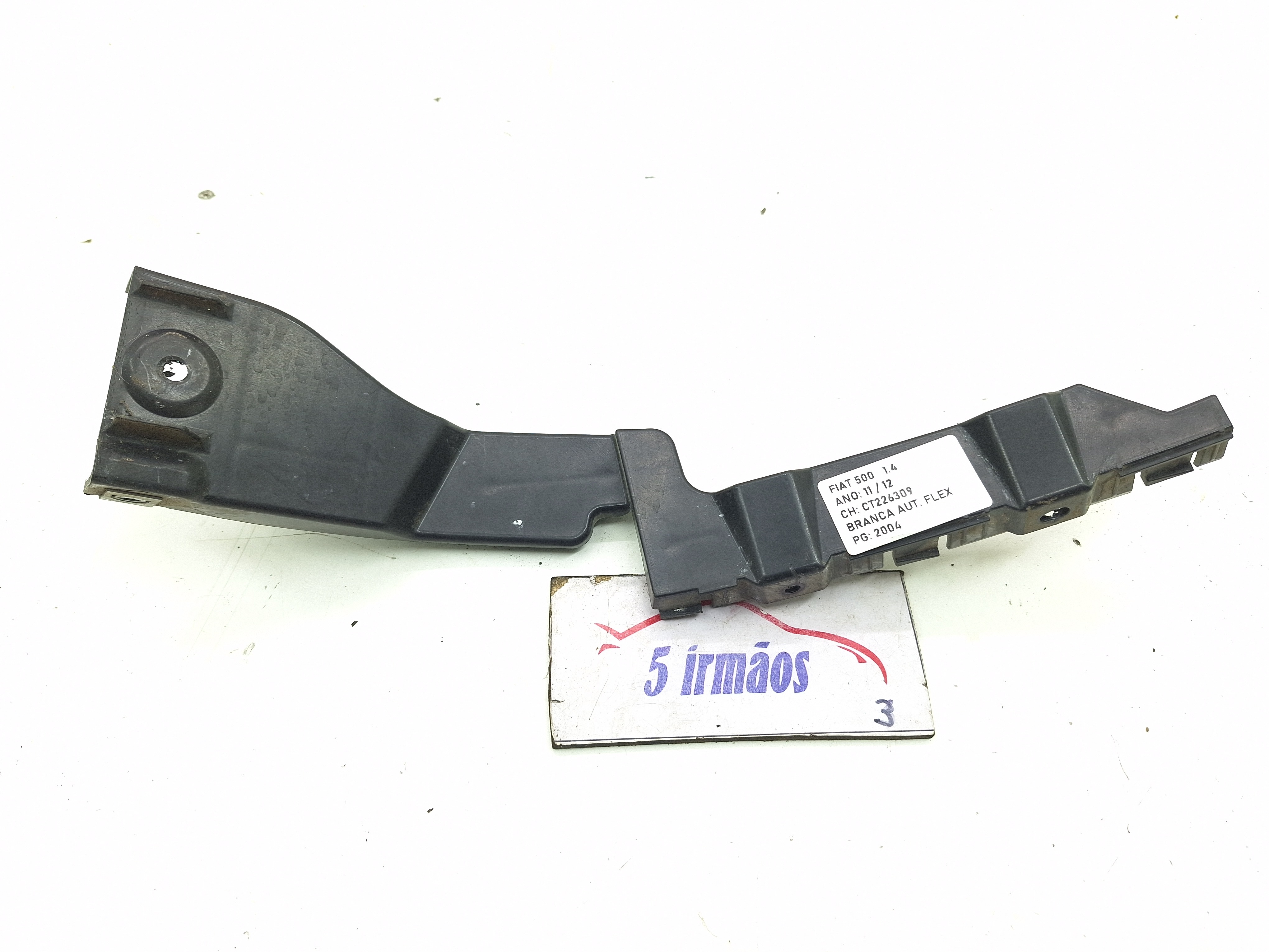 Guia Direita Parachoque Traseiro Fiat 500 1.4 2011 / 2012