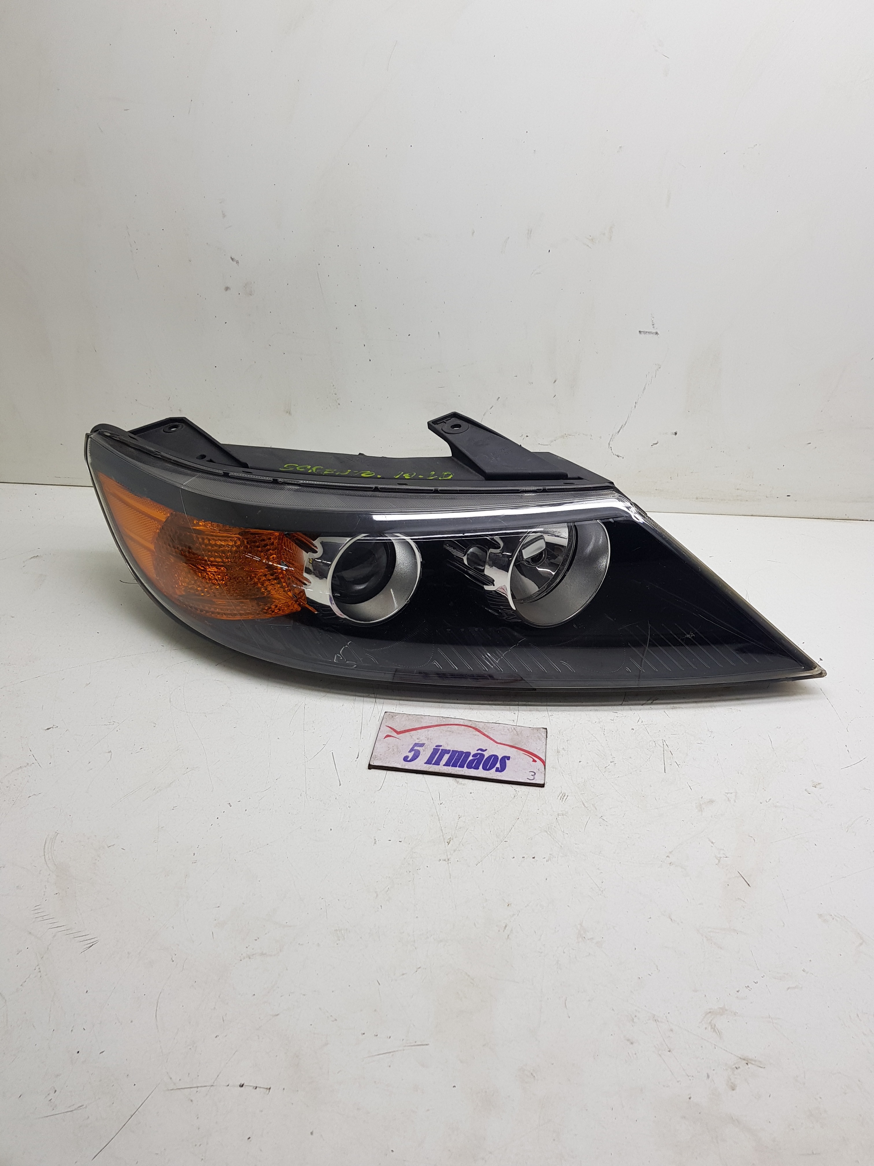 Farol Direito S/xenon Kia Sorento 3.5 2010 2011 Nº921022p010