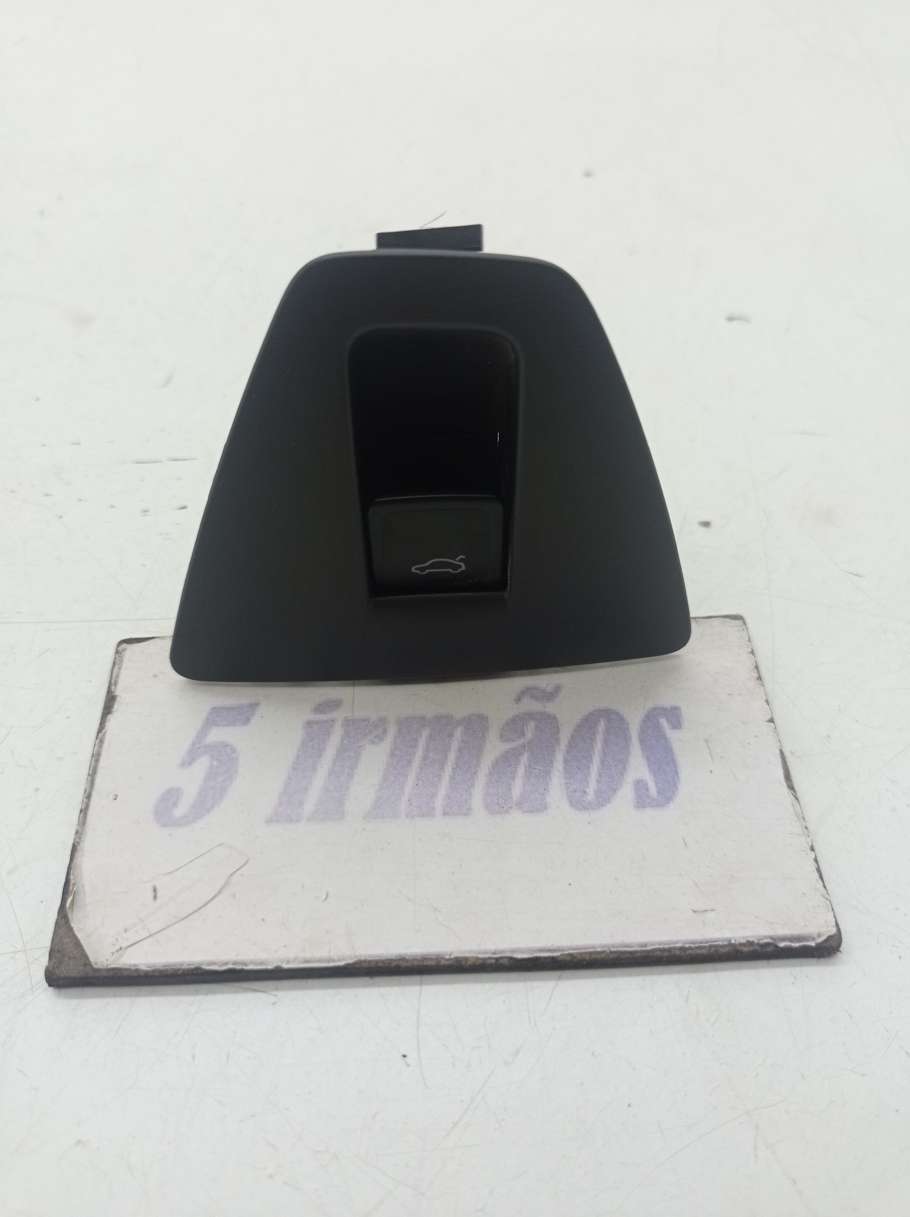 Botão Abertura Tampa Traseira Vw Jetta Gli 2019 N3g0959831a