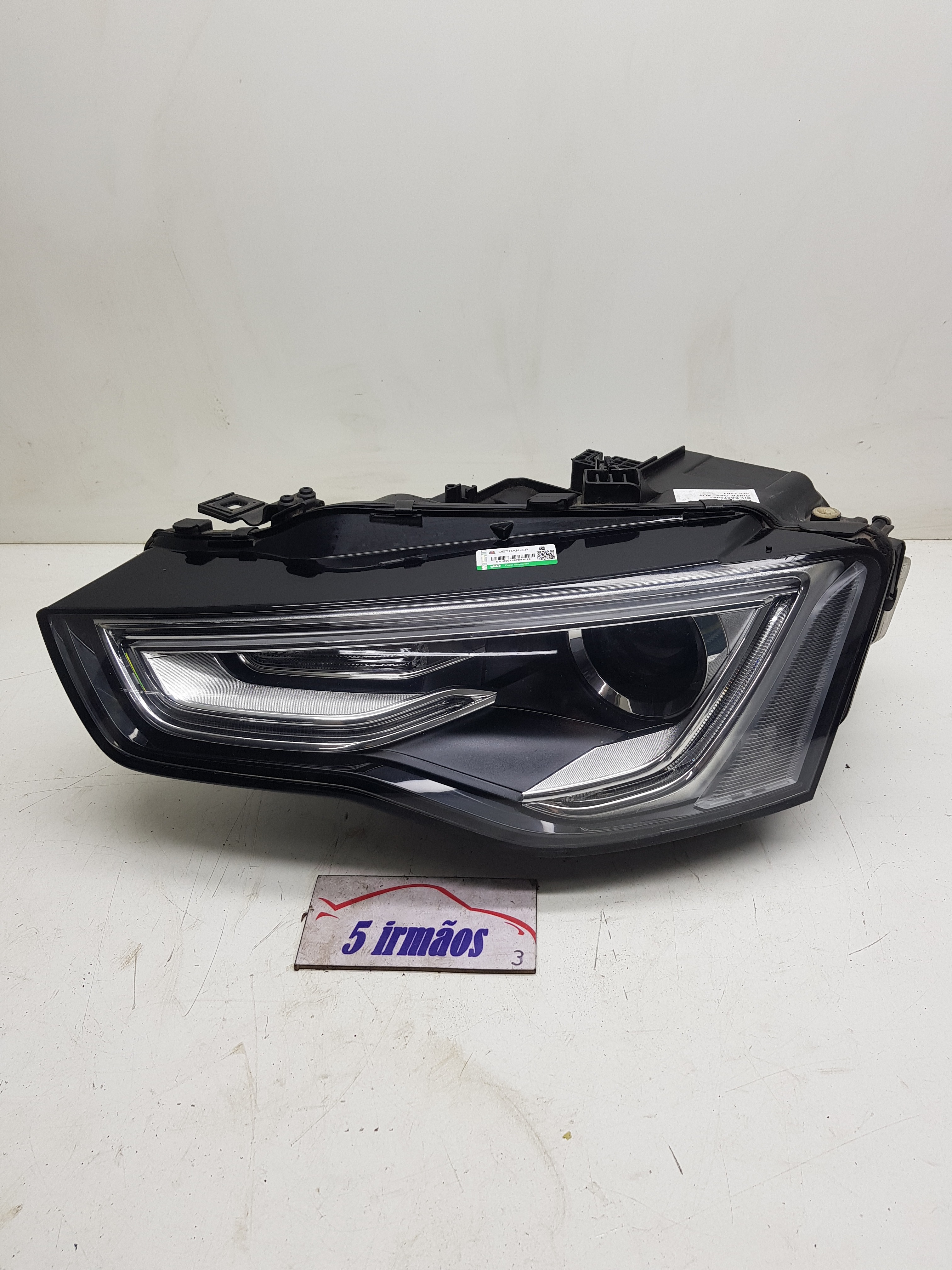 Farol Esquerdo Xenon Audi S5 / A5 Tfsi 3.0 2014 / 2015