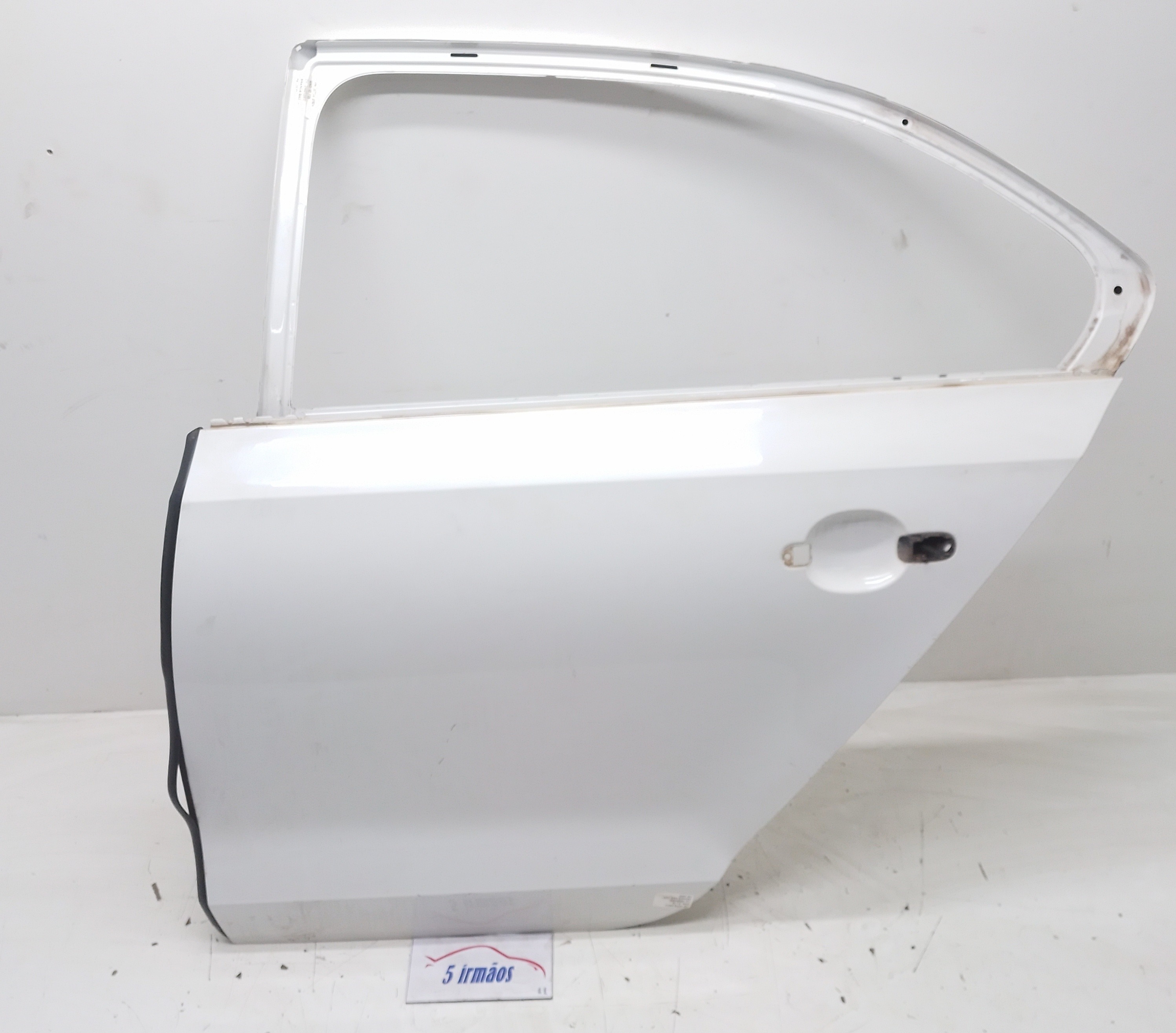 Porta Traseira Esquerda Volkswagen Jetta 211cv 2013  Traseira Esquerda Branca
