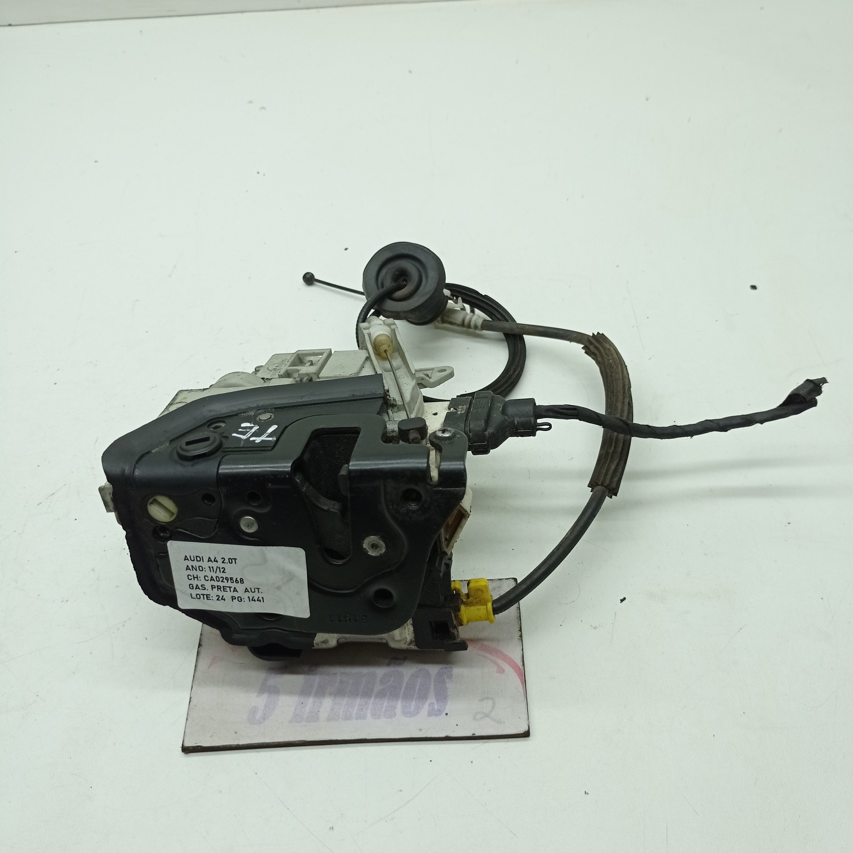 Fechadura Porta Traseira Esquerda Audi A4 Tfsi 2.0 2011 2012
