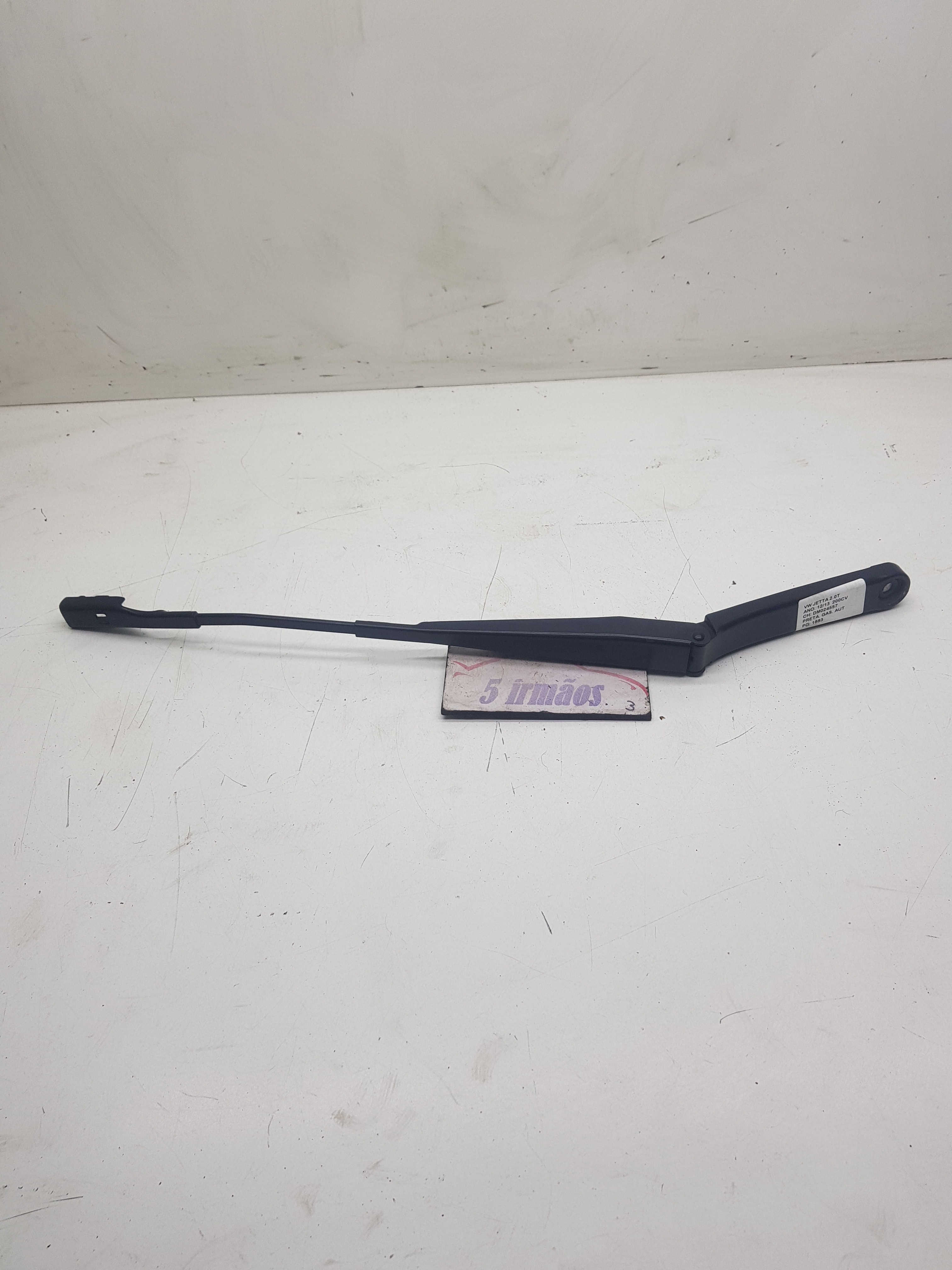 Braço Esquerdo Limpador Parabrisa Vw Jetta Tsi 2.0 2012