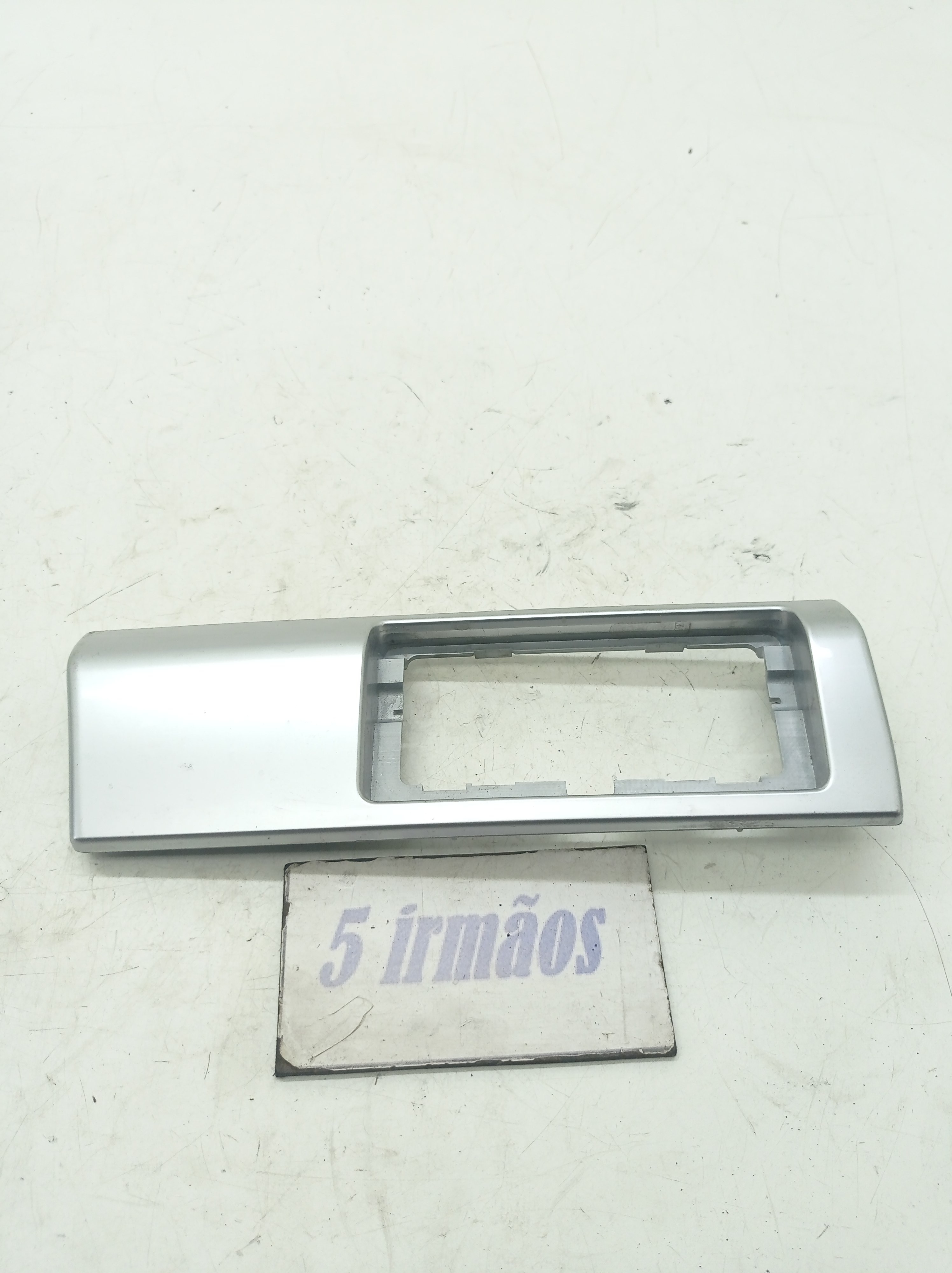 Moldura Botão Farol Milha Freelander 2 3.2 6cc 2007 À 2012
