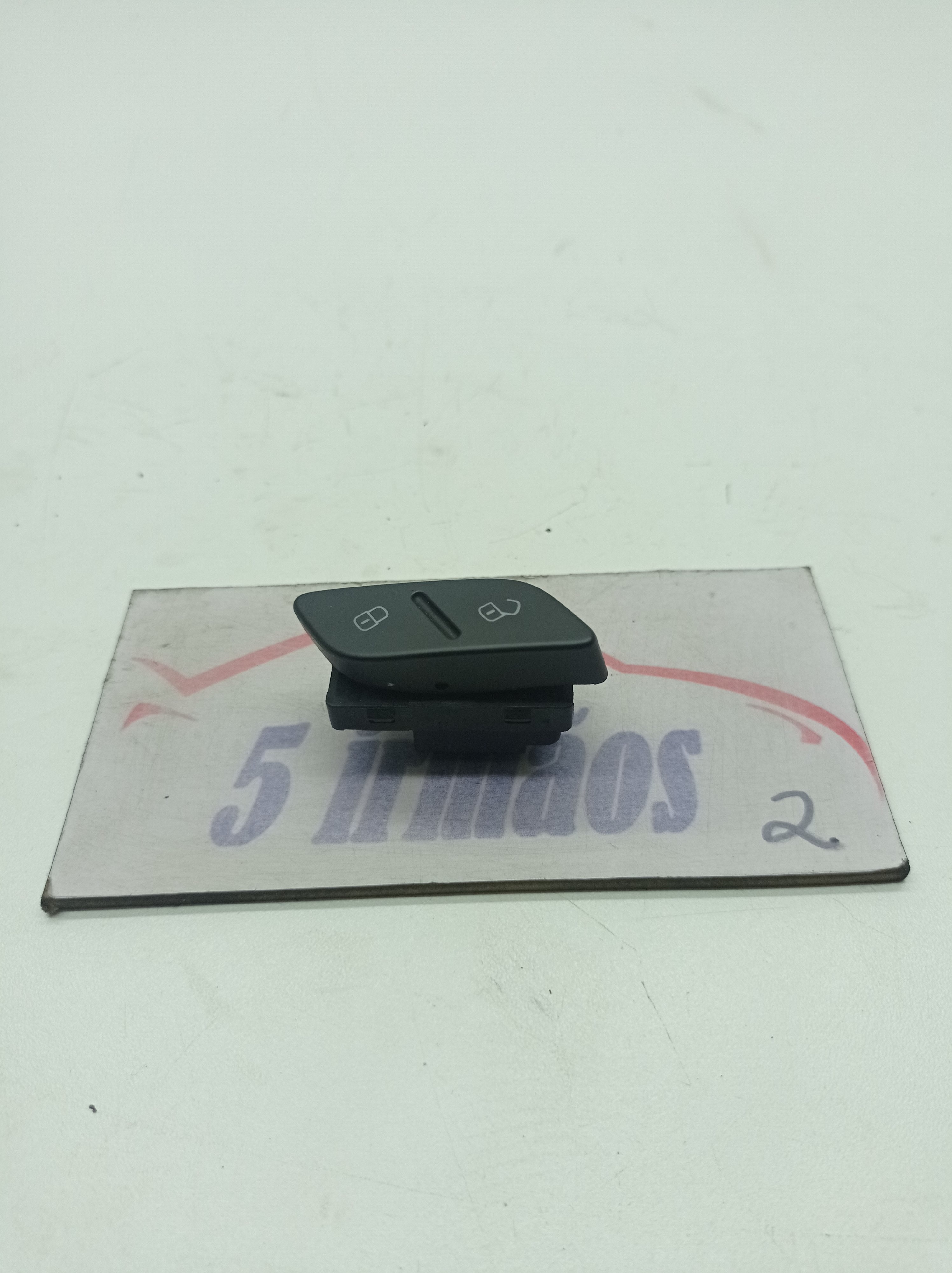 Botão Trava / Destrava Porta Vw Jetta Tsi 2.0 2012 / 2013