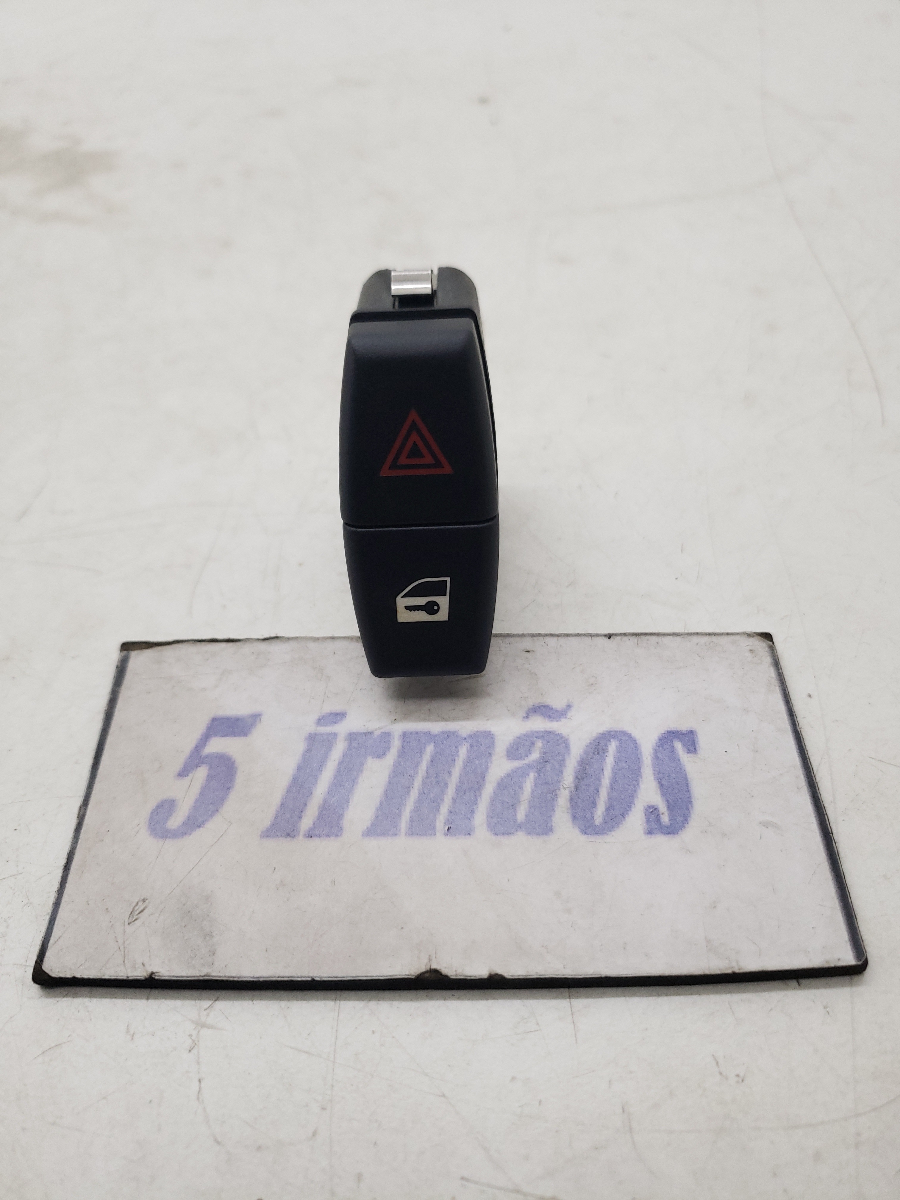 Botão Comando Pisca Alerta Bmw Z4 20i Sdrive 2.0 2014 / 2015