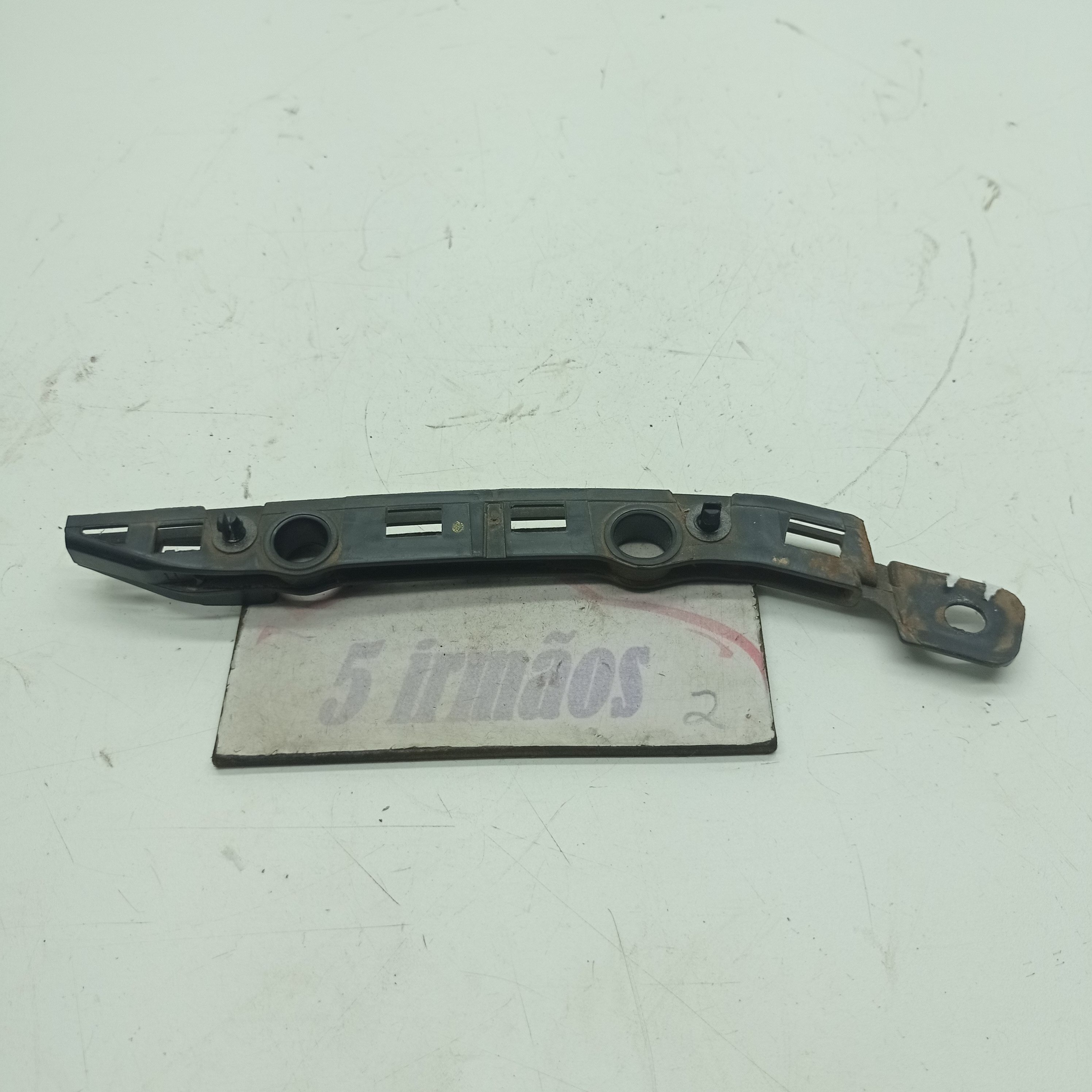 Guia Esquerda Parachoque Traseiro Mercedes Gla 200 1.6 2020