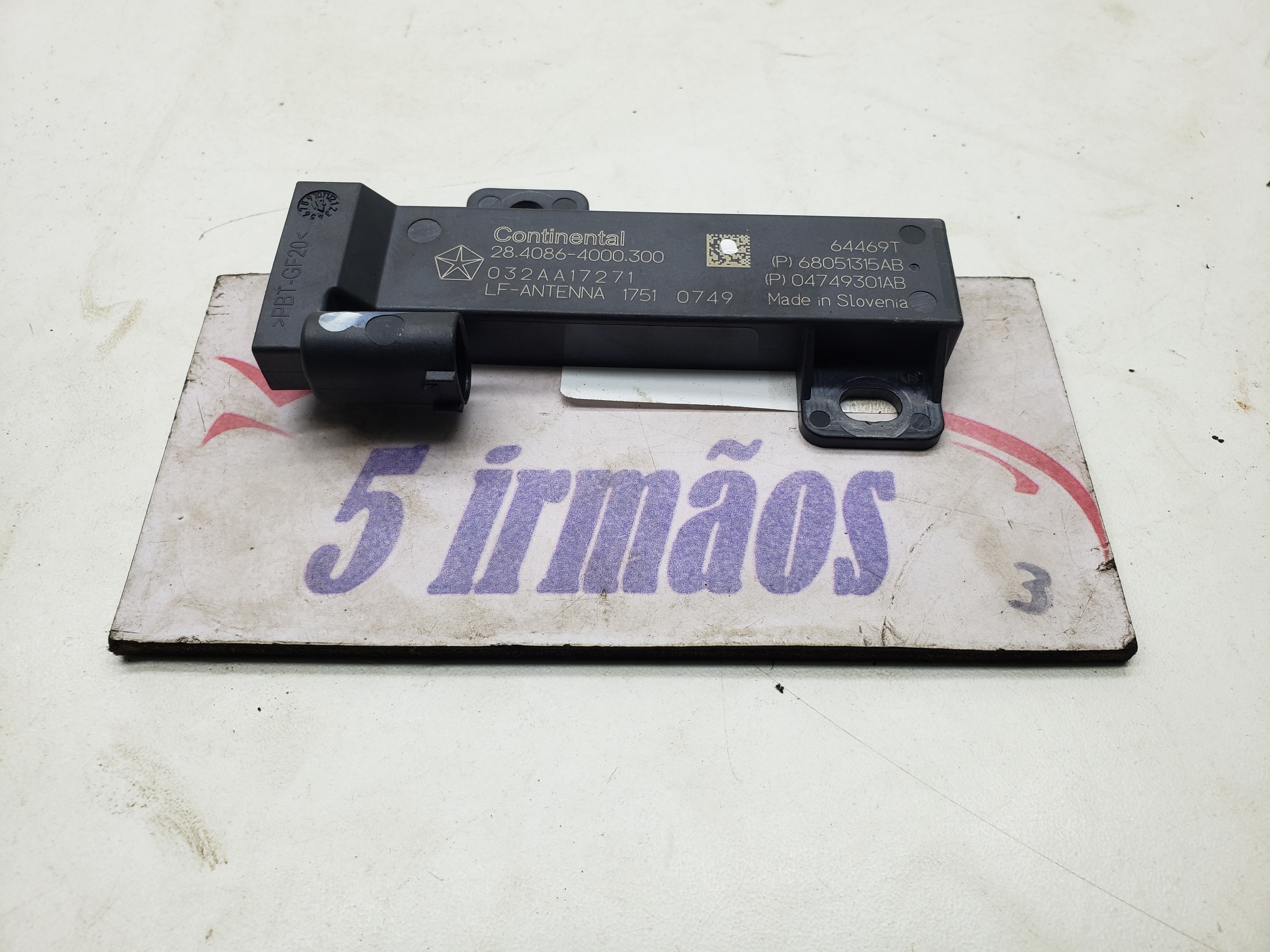 Sensor Keyless Traseiro Jeep Commander 1.3 2022 N68051315ab