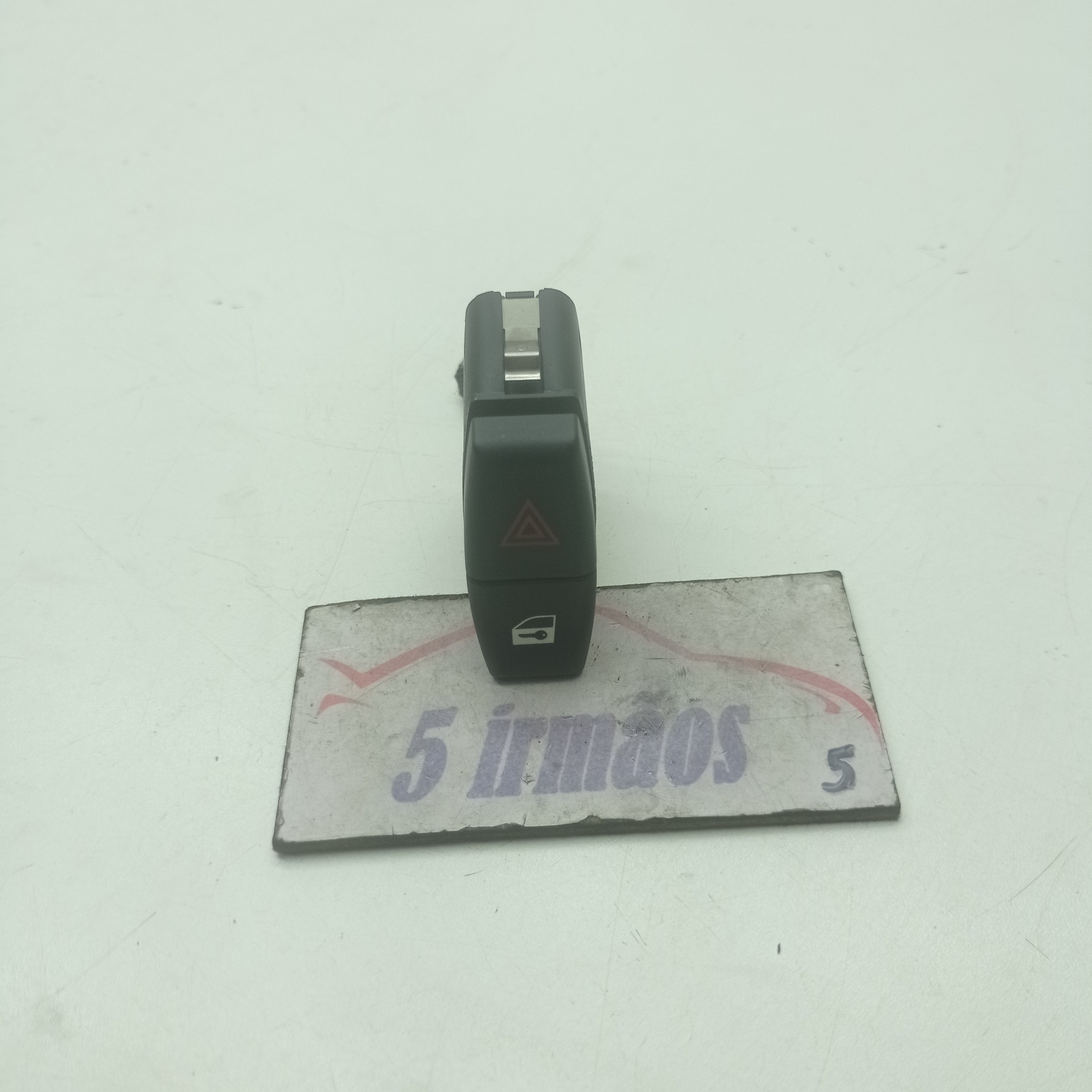Comando Pisca Alerta Trava Portas Bmw X1 2.0 2014 2015 Preto