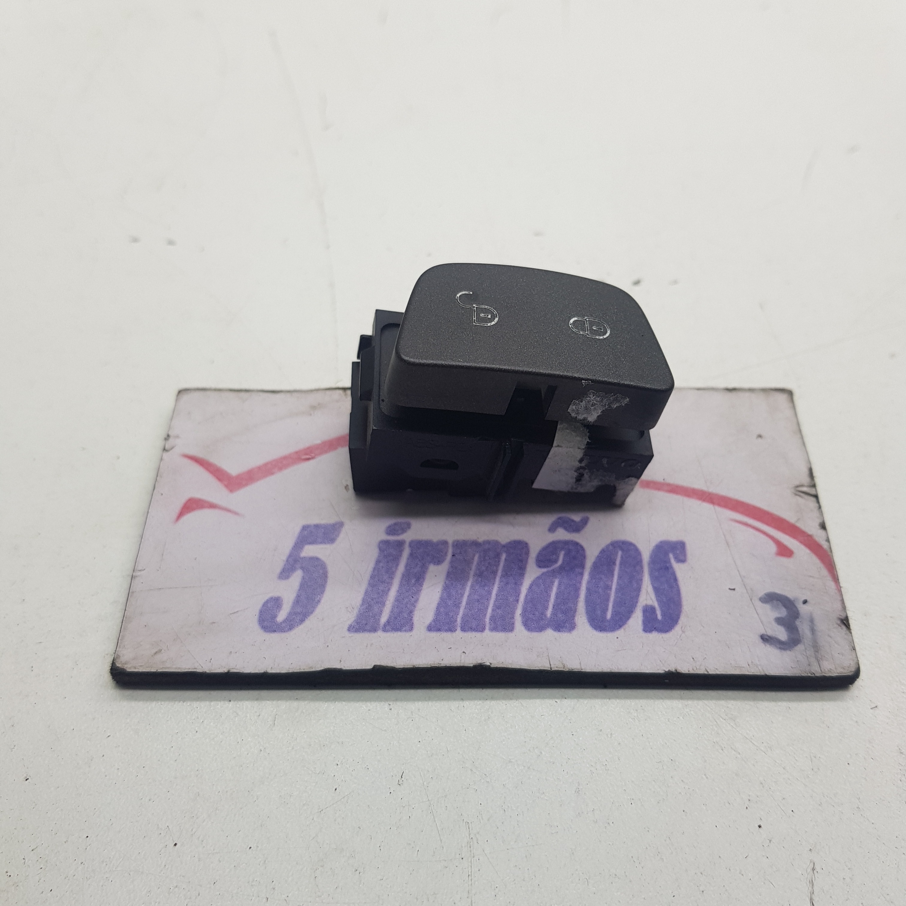 Botão Trava Porta Dianteira Esquerda Evoque 2.0 2014 / 2015
