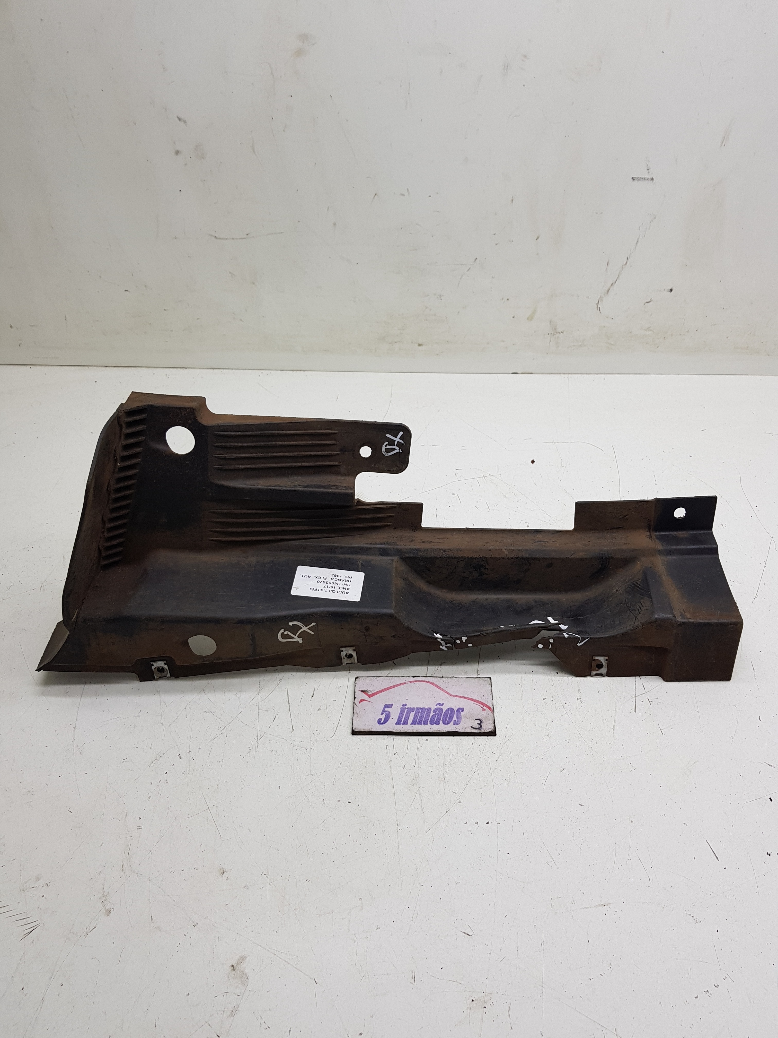 Protetor Direito Assoalho Audi Q3 Tfsi 1.4 2017 Nº8u0825214