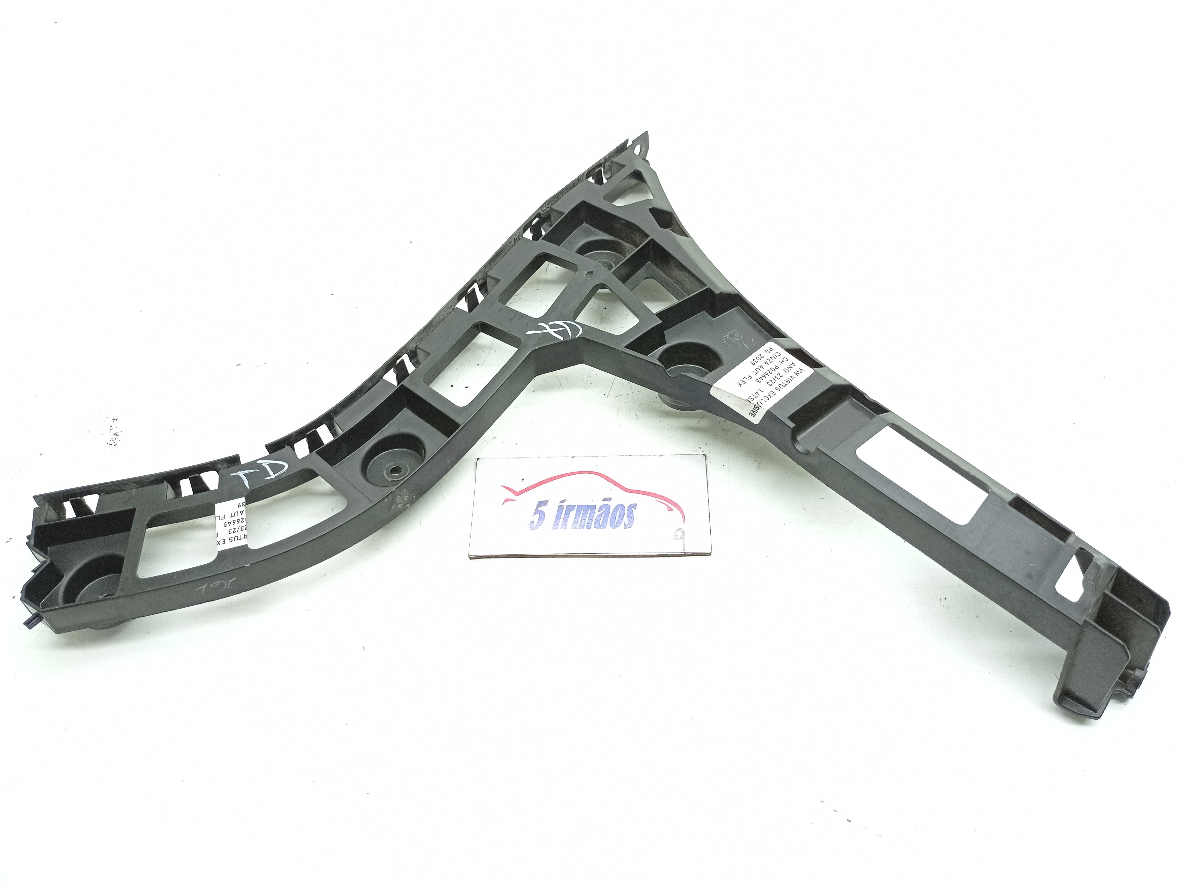 Guia Direita Parachoque Traseiro Vw Virtus Exclusive Tsi 1.4