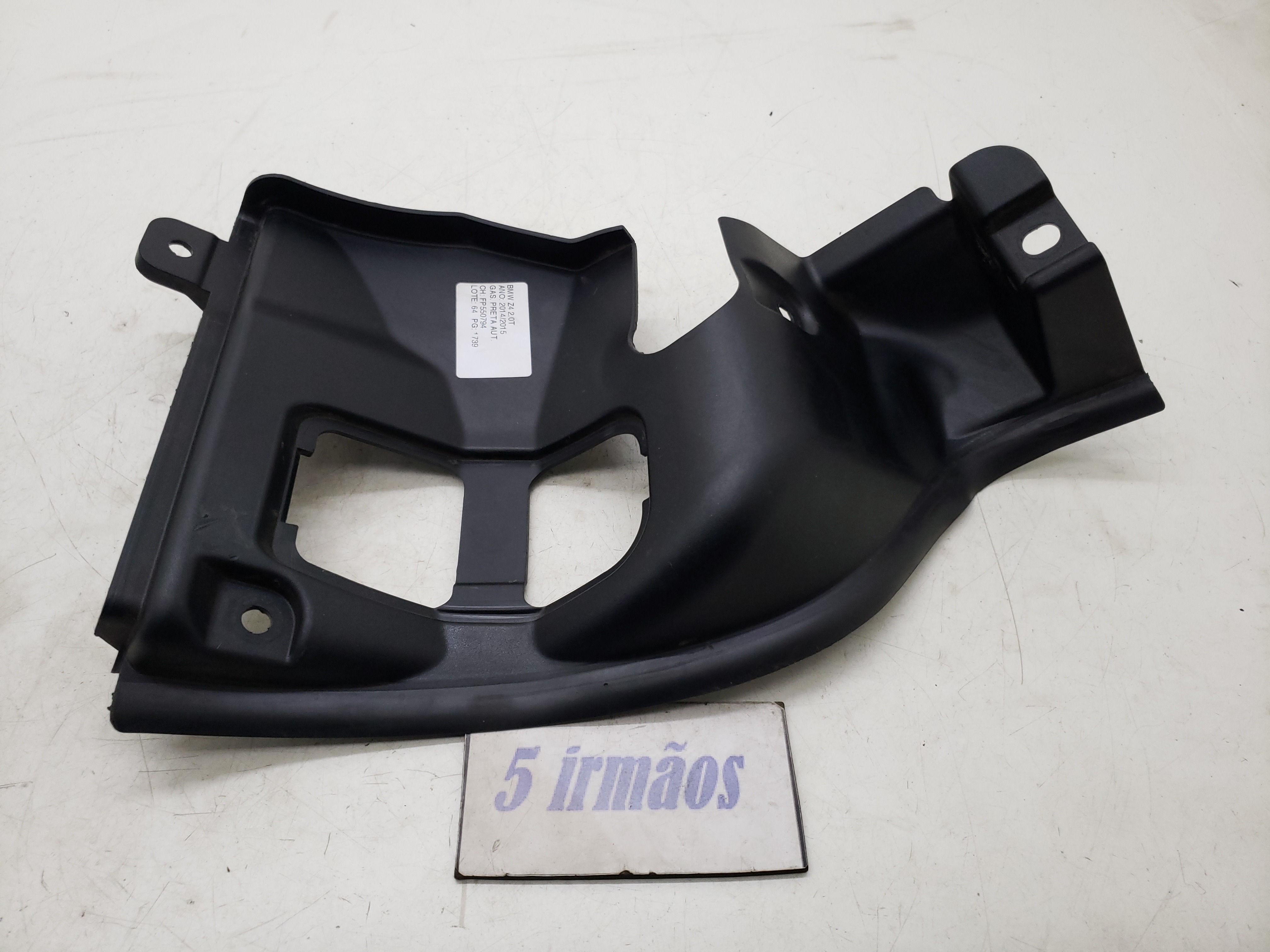 Acabamento Suporte Esquerdo Porta Malas Bmw Z4 20i 2.0 2014
