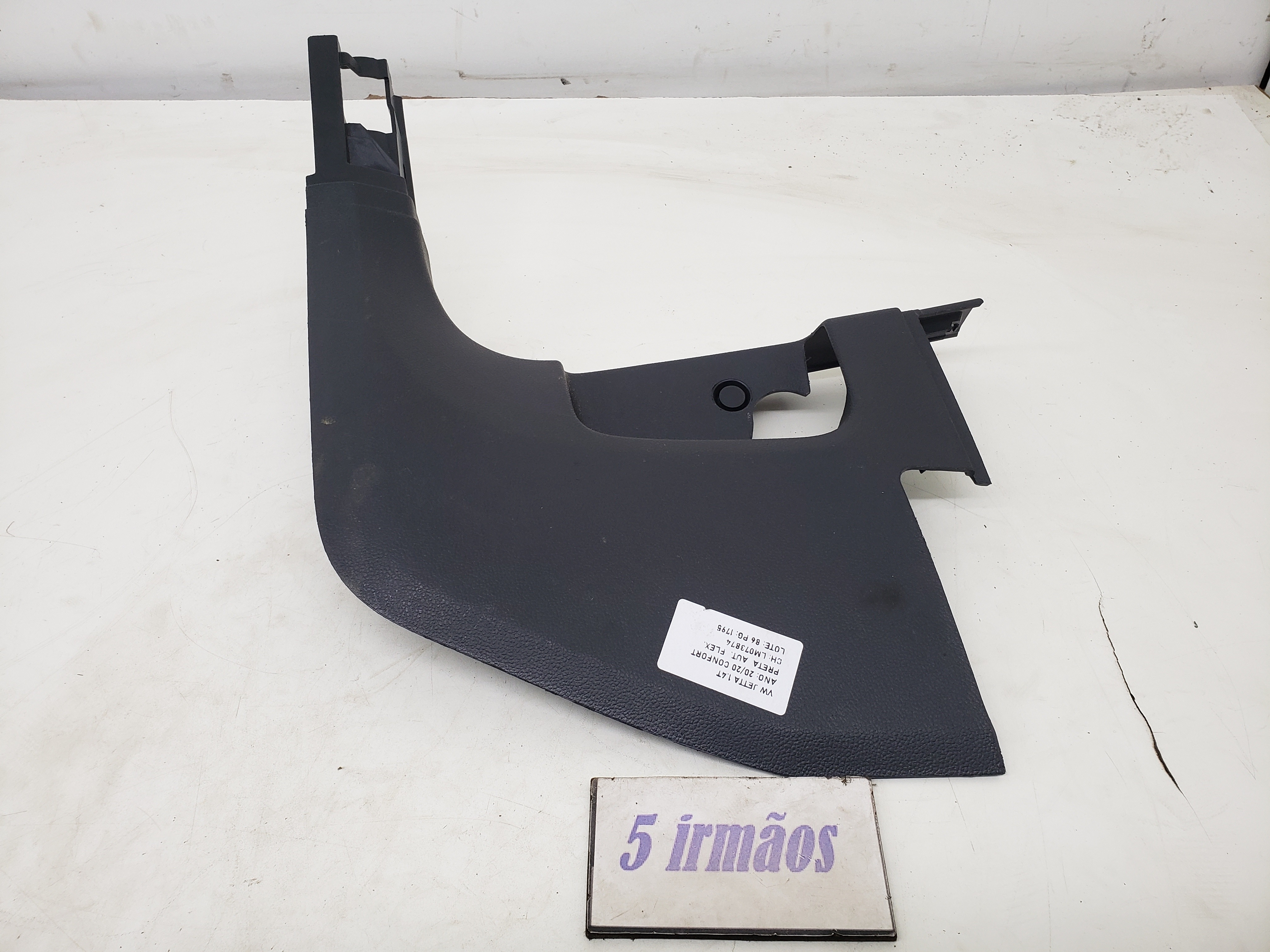 Soleira Porta Dianteira Esquerda Vw Jetta 1.4 2020 / 2021