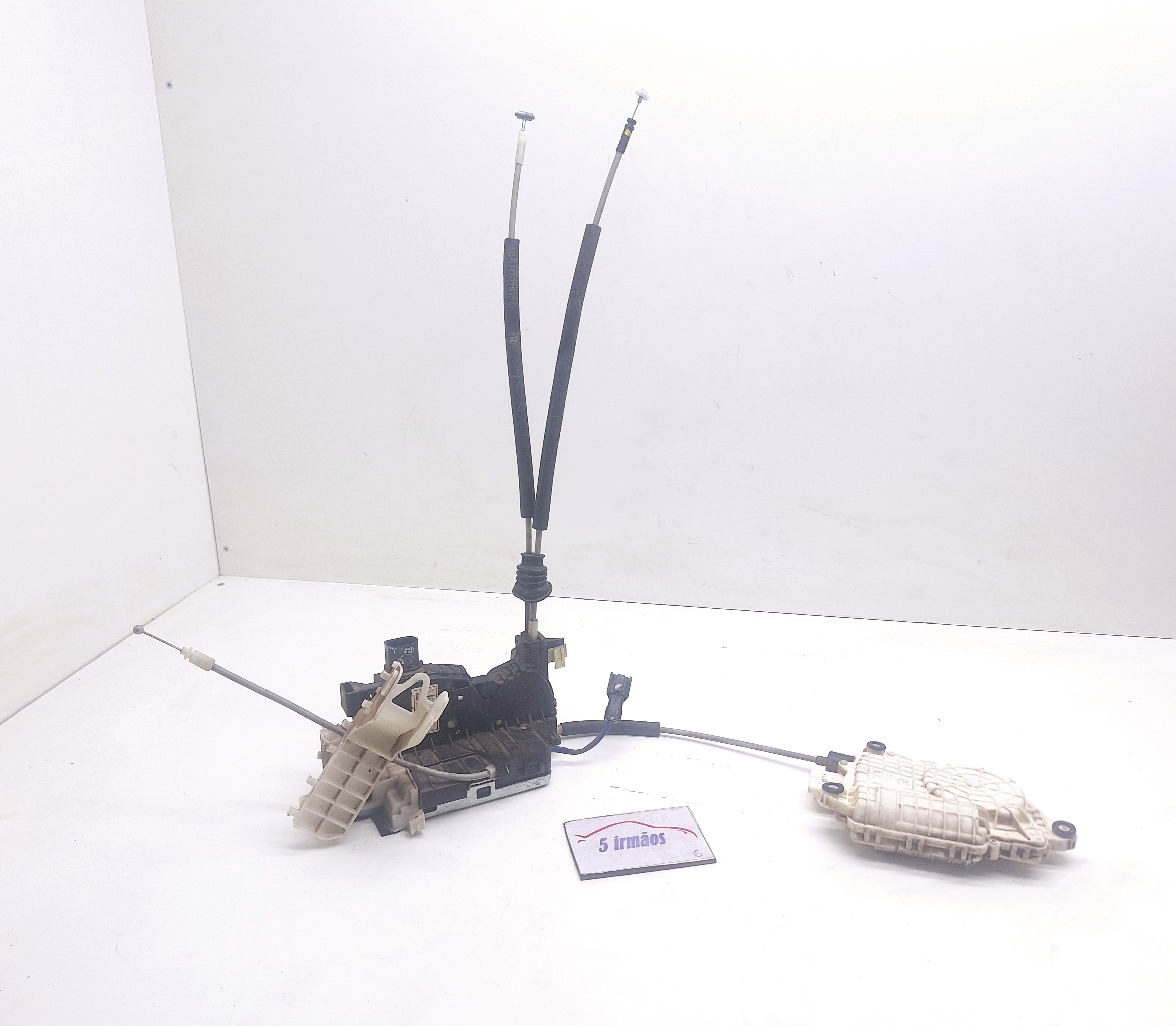 Fechadura Porta Traseira Direita Hyundai Equus 4.6 V8 2011