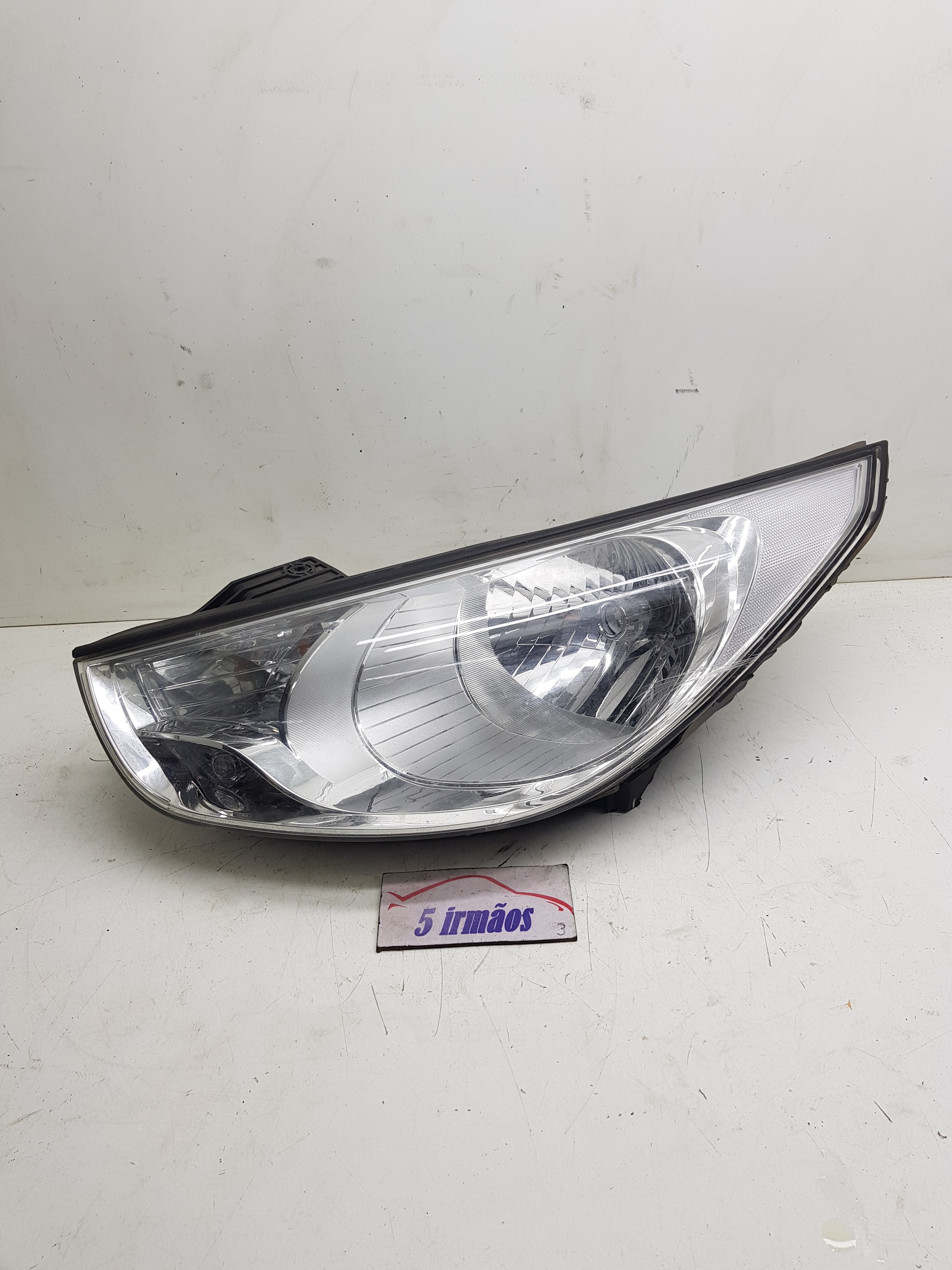 Farol Esquerdo Xenon Hyundai Ix35 2.0 2013 / 2014
