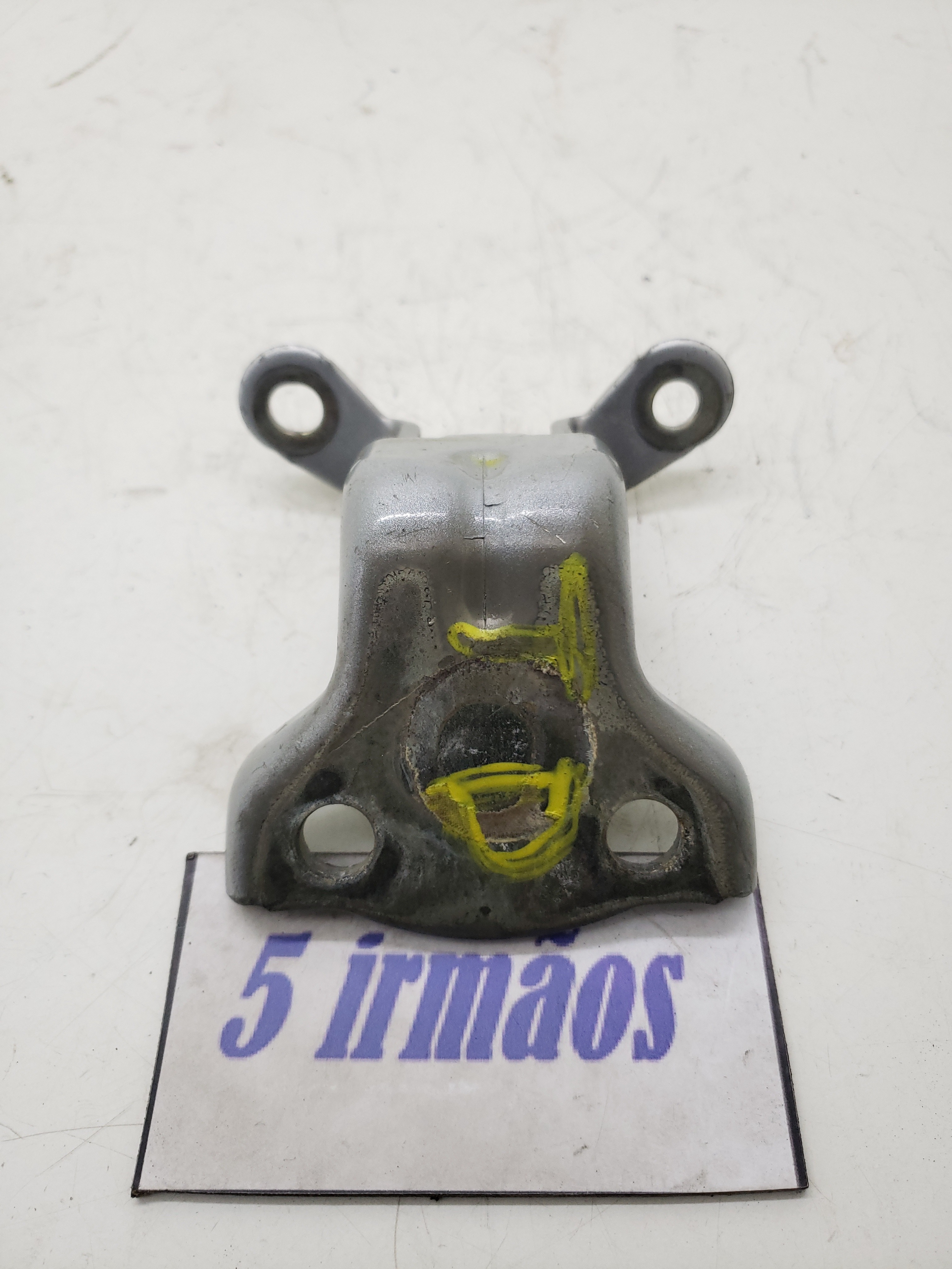 Dobradiça Porta Traseira Direita Gm Captiva 2011 / 2012