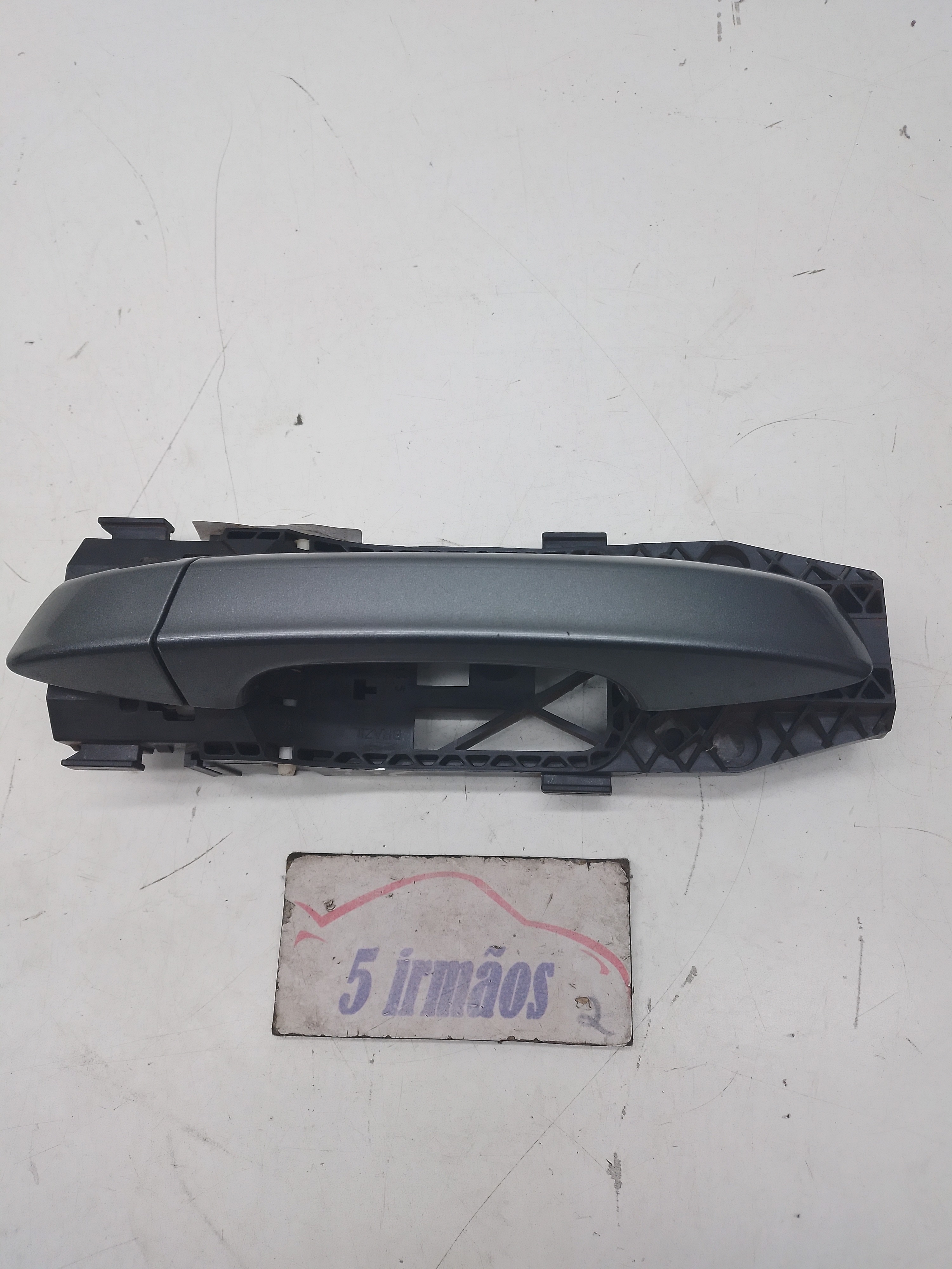 Maçaneta Externa Traseira Esquerda Vw Virtus Gts 1.4 2020  Prateado Traseira