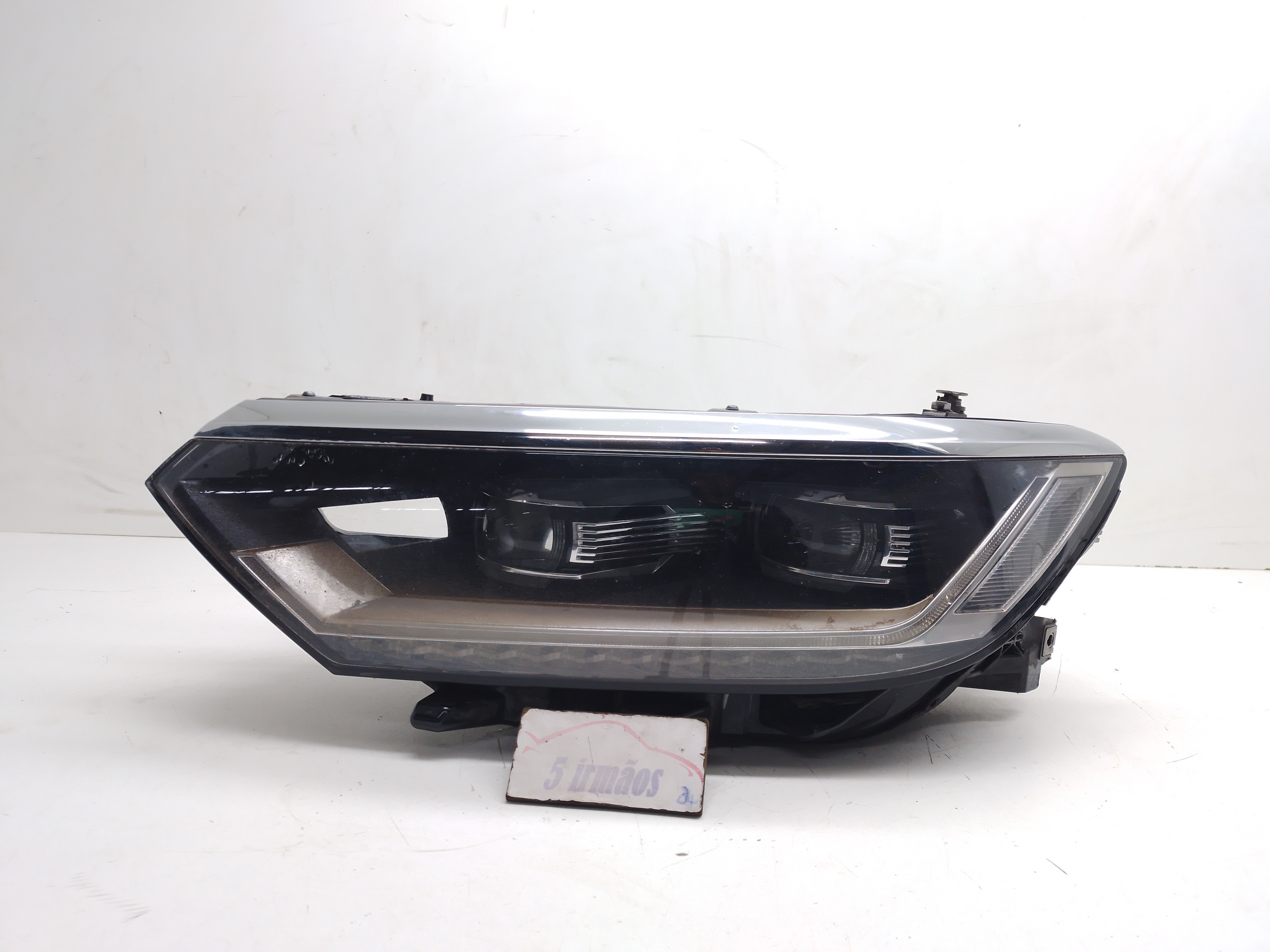 Farol Esquerdo Vw Passat 2.0 2018 2019 retirada De Peças Esquerdo