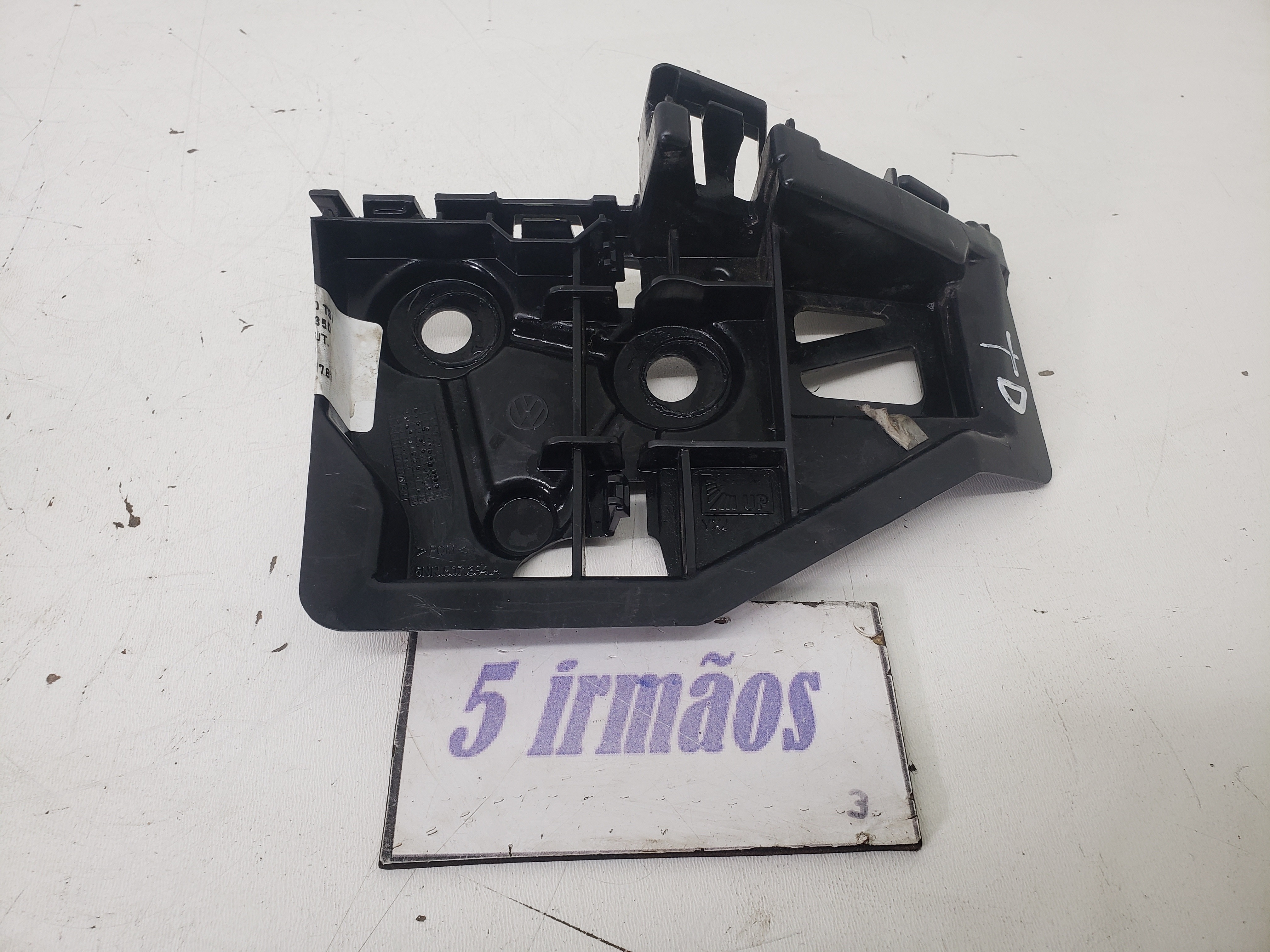 Guia Direita Parachoque Traseiro Vw Tiguan 350 Tsi 2.0 2020